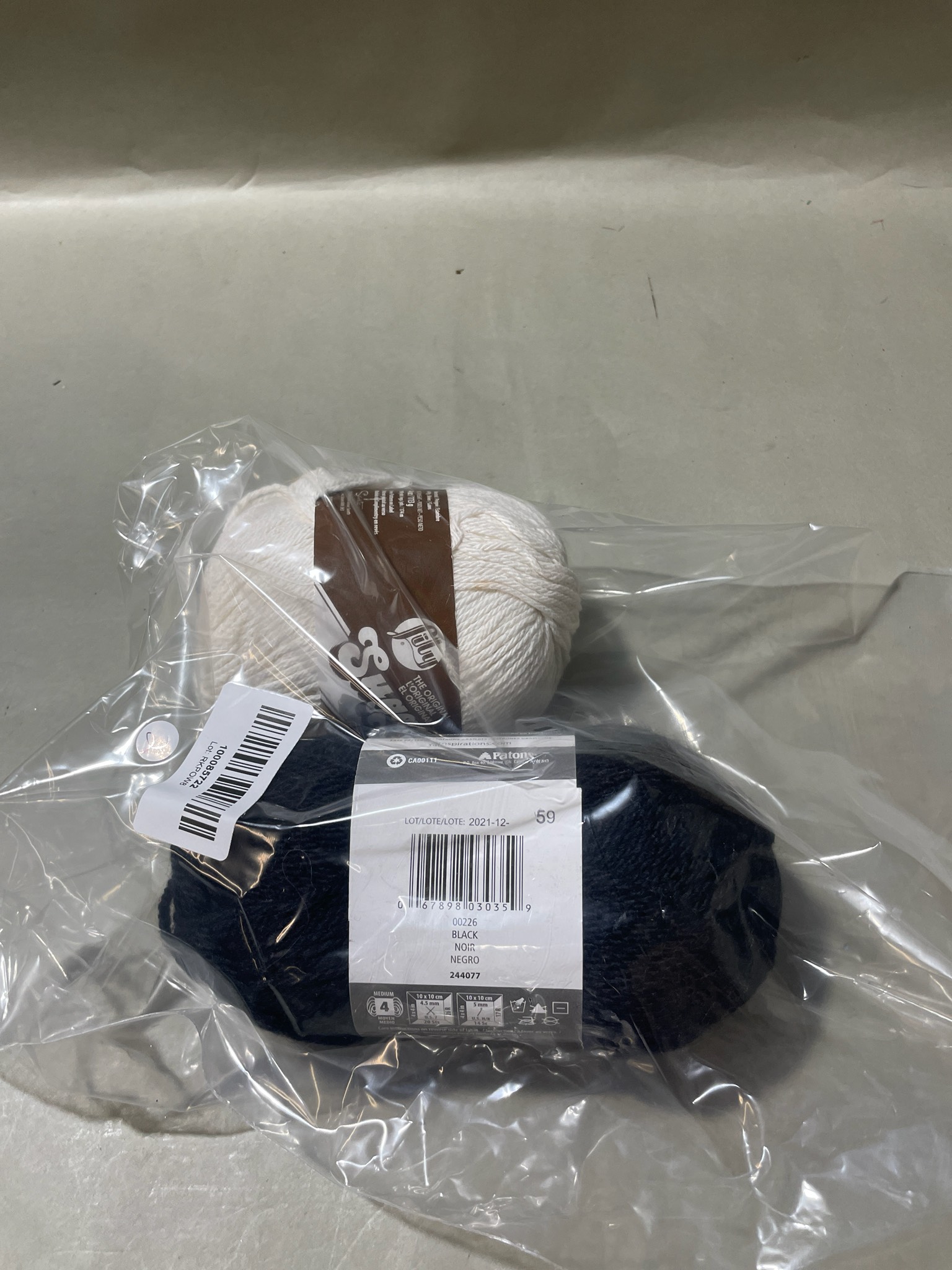 Patons Black and Cream 2-Skein Yarn Pack Size Medium (4)