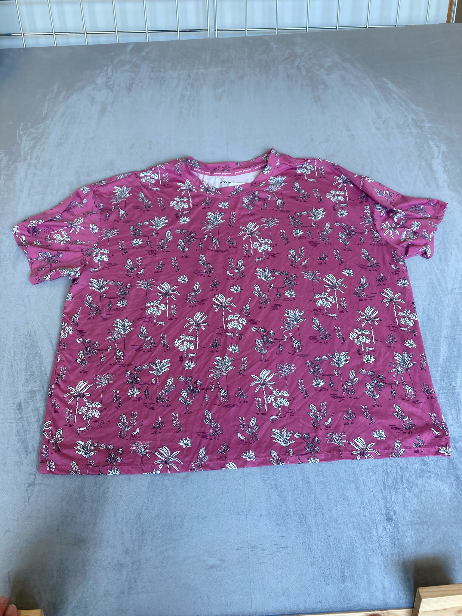 JOYSPUN Pink Tropical Print Recycled Polyester T-Shirt Size XL (16-18)