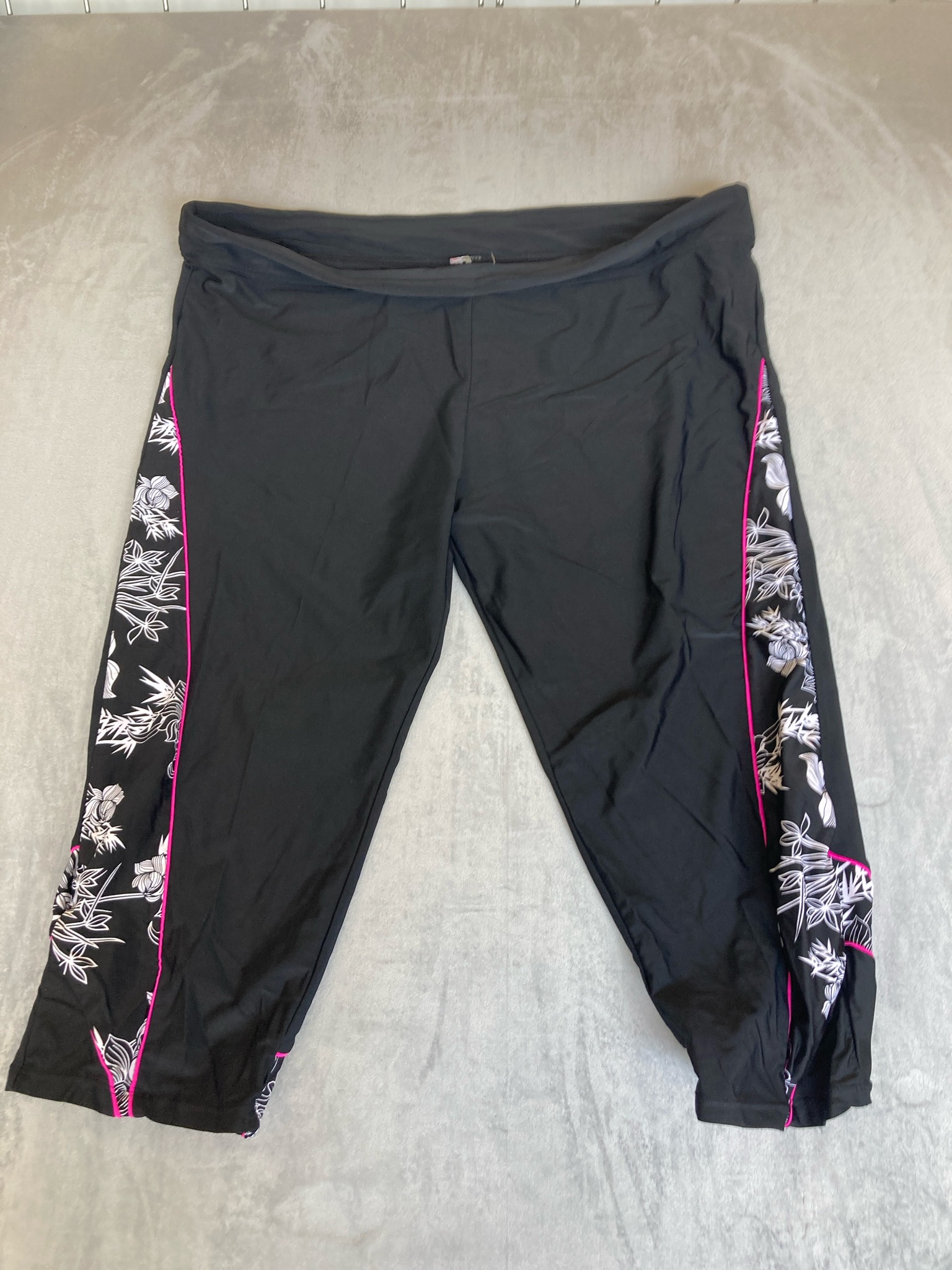 Black Floral Side Panel Stretch Knit Leggings Size 5X