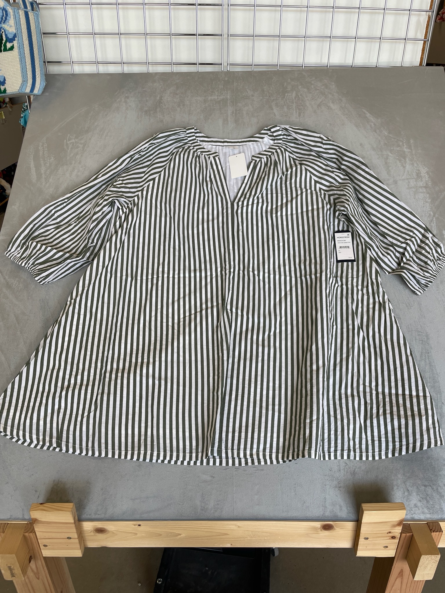 Melrose and Market Green and White Stripe Lightweight Woven Tunic Size XL