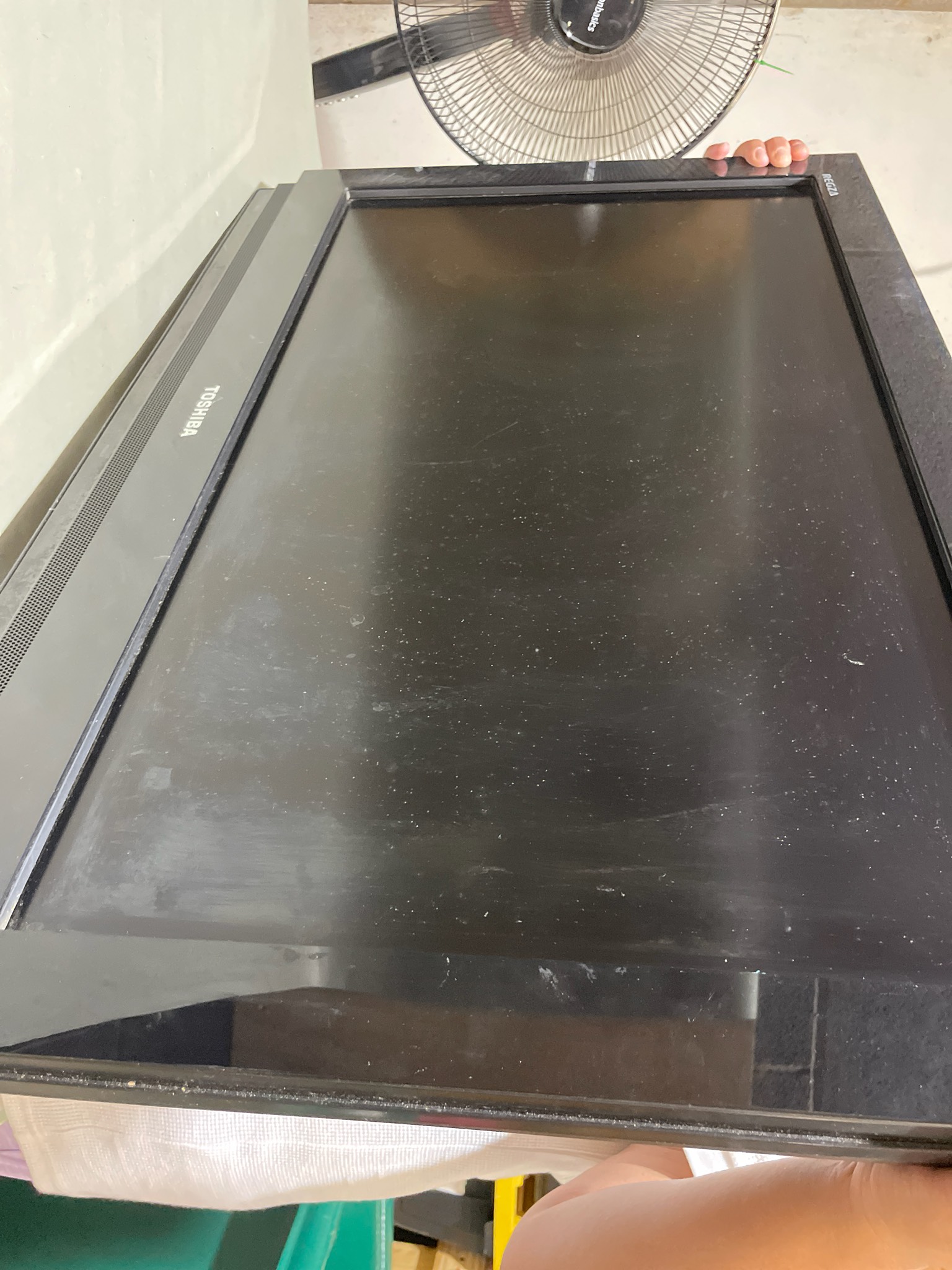 Toshiba Black Flat-Panel TV