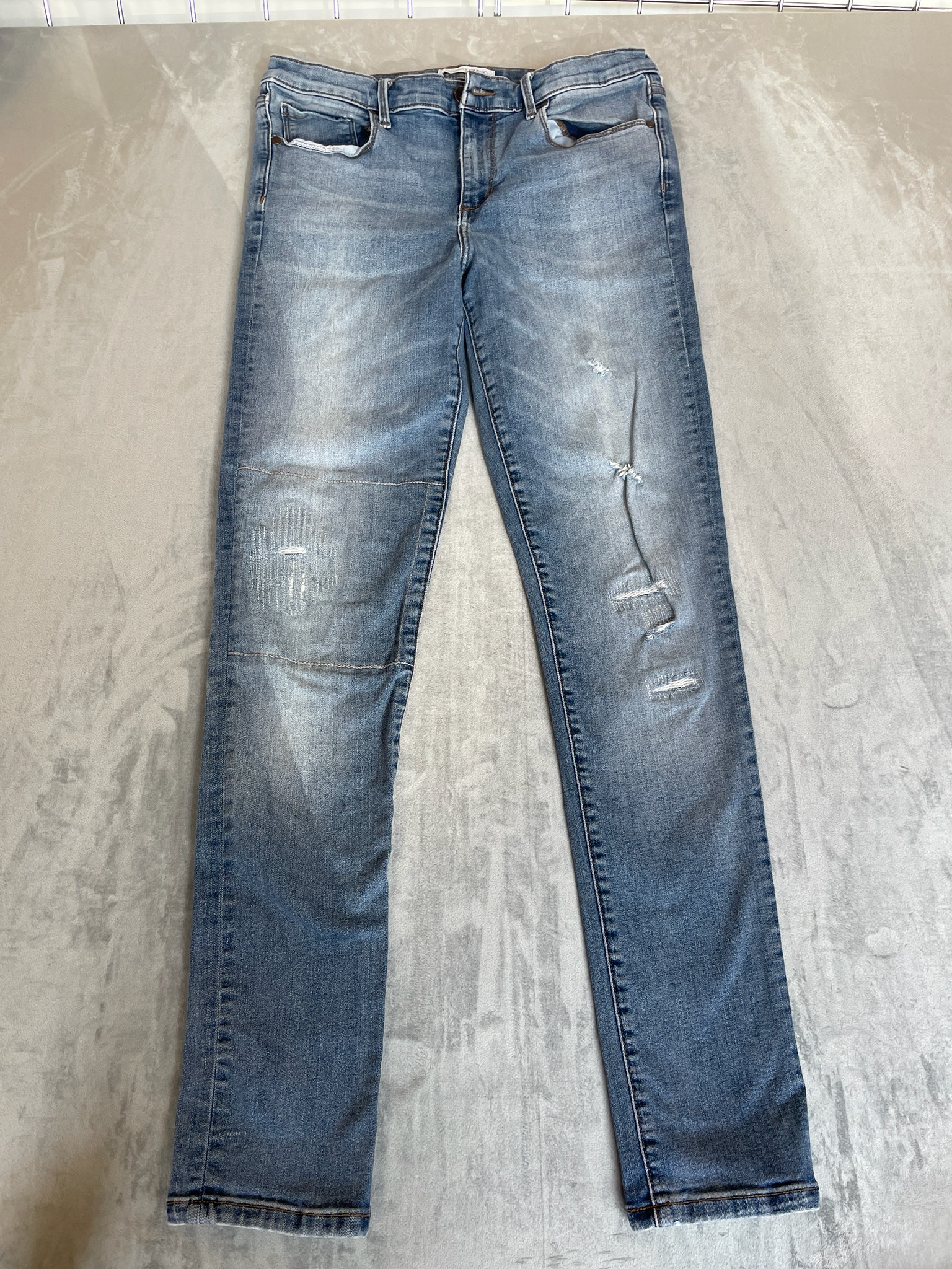 Banana Republic Light Blue Distressed Denim Jeans Size 31 Long