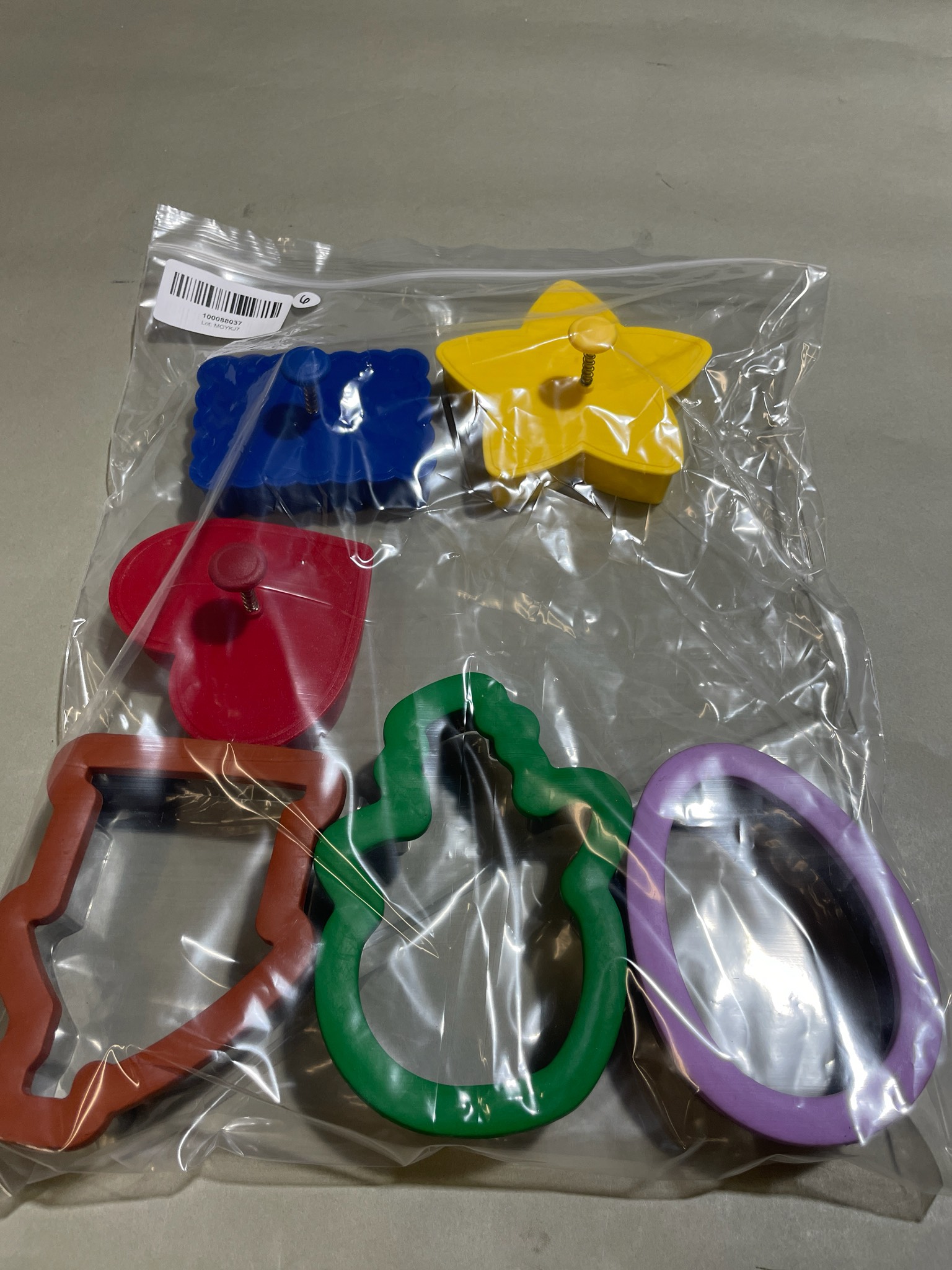 Multicolor Cookie Cutter Set