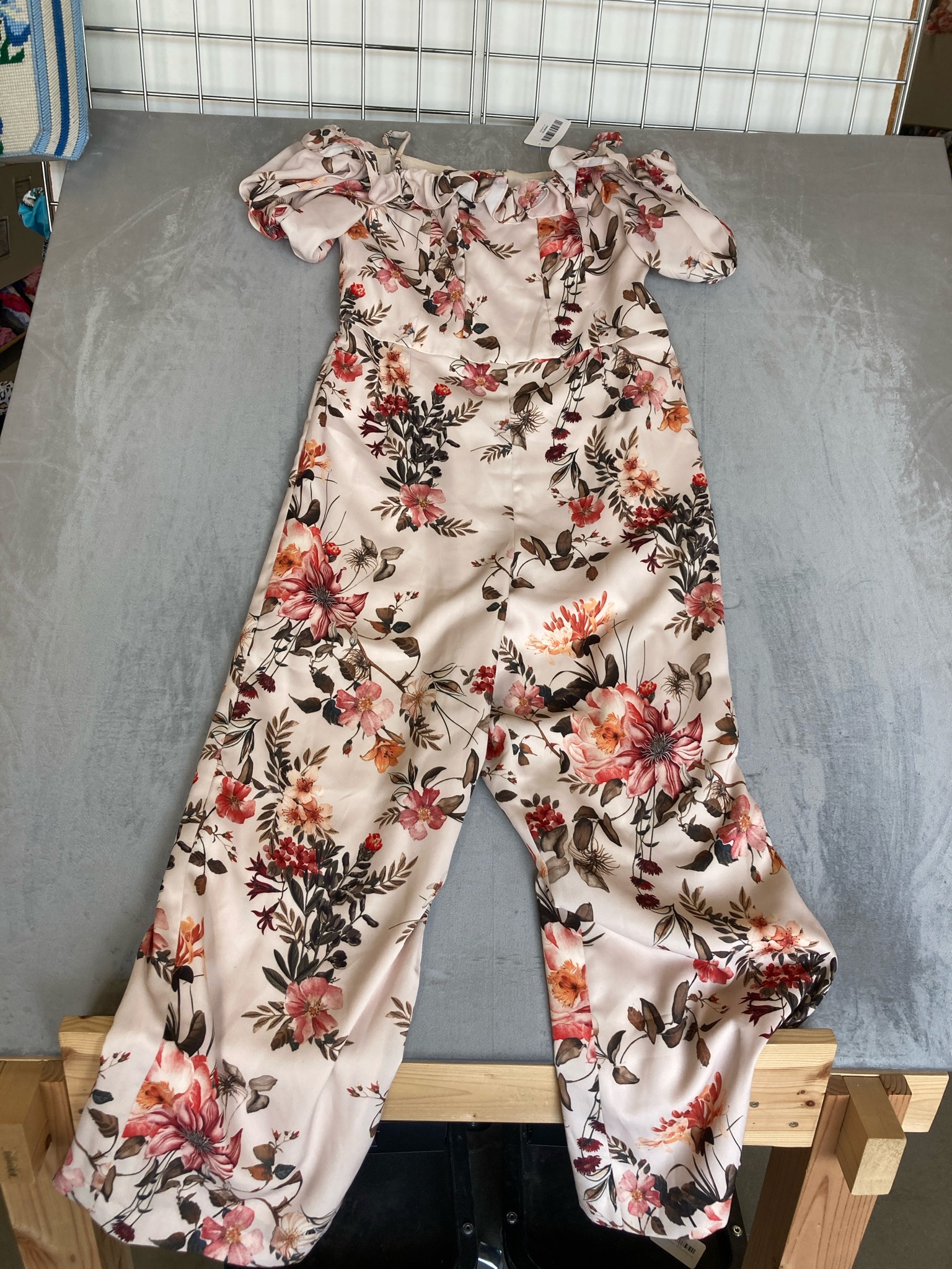 Antonio Melani Light Pink Floral Satin Jumpsuit Size Size 12