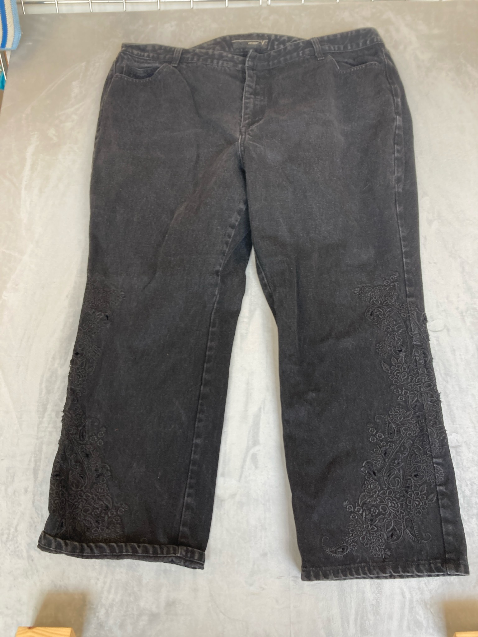 Venezia Black Embroidered Cotton Jeans Size 26 Petite