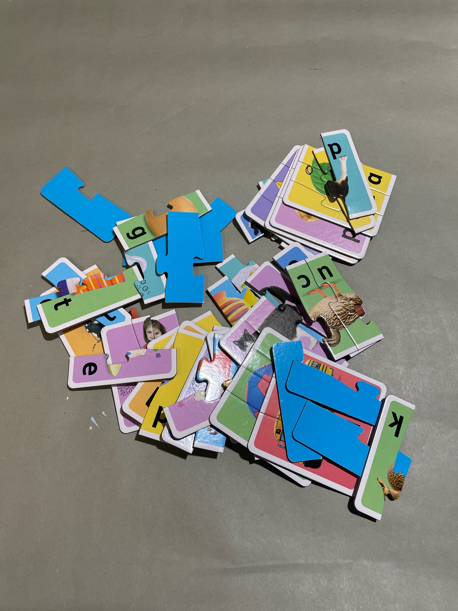 Multicolor Two-Piece Alphabet Puzzle Cards