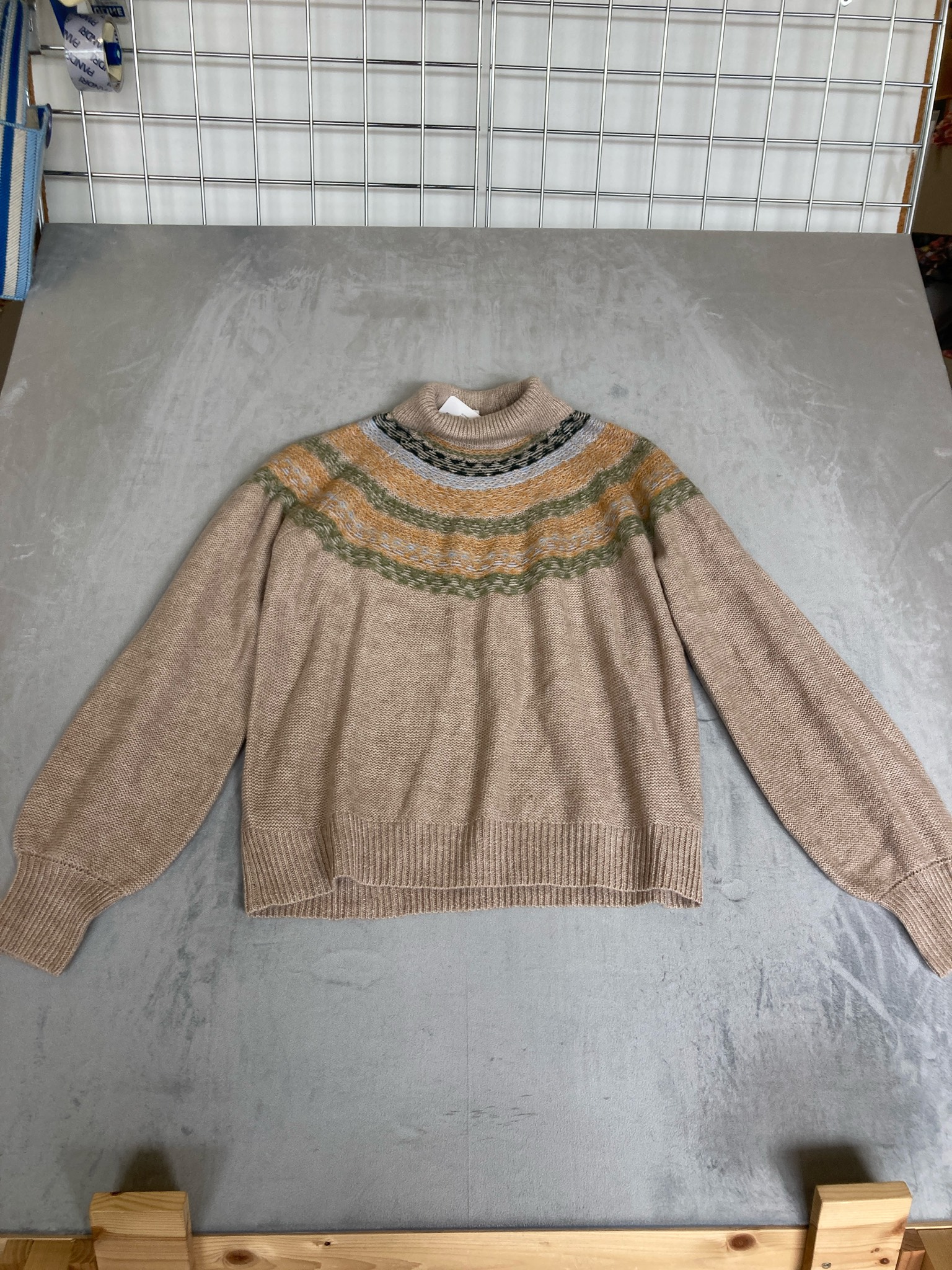 Wonderly Beige Fair Isle Knit Sweater Size L