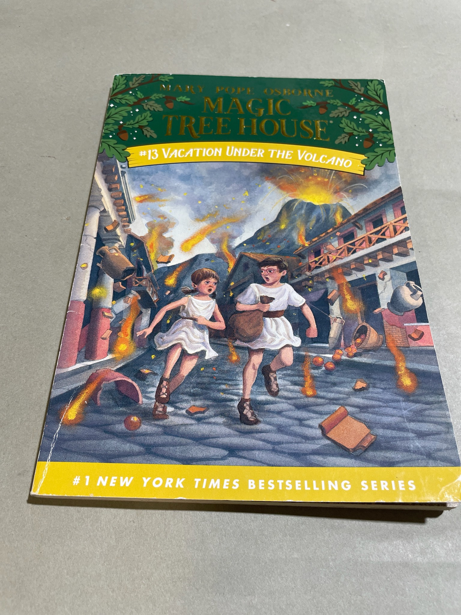 Magic Tree House Vacation Under the Volcano Paperback