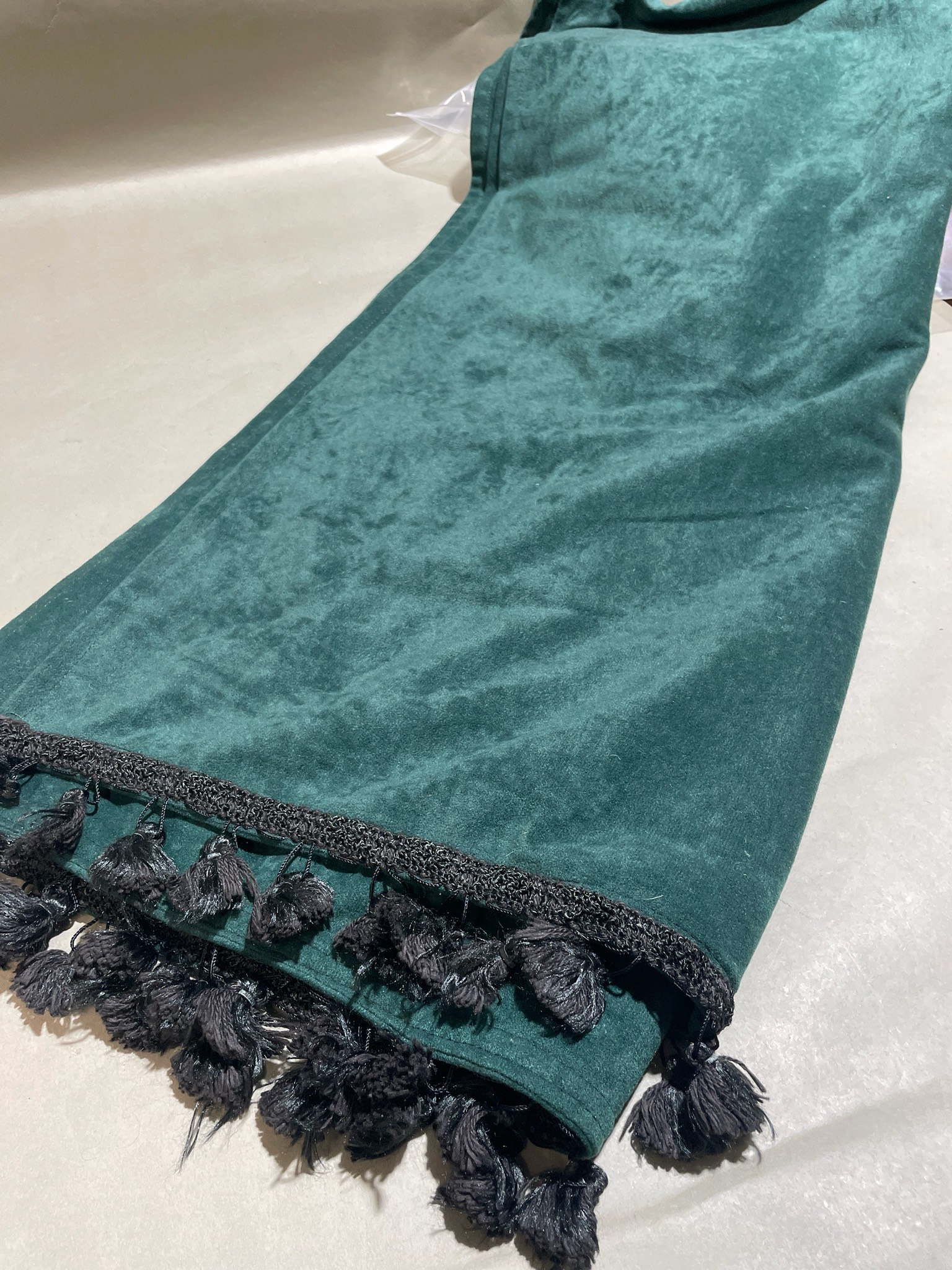 Forest Green Velvet-Like Throw