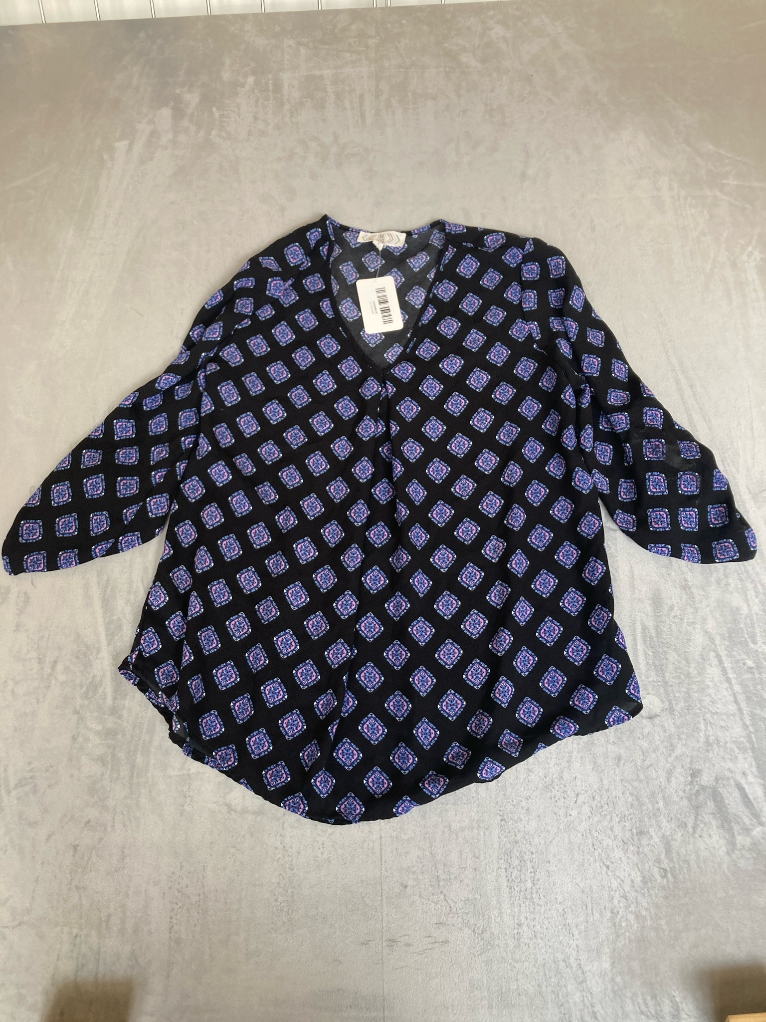 Pink Rose Black Medallion Woven Tunic Size L