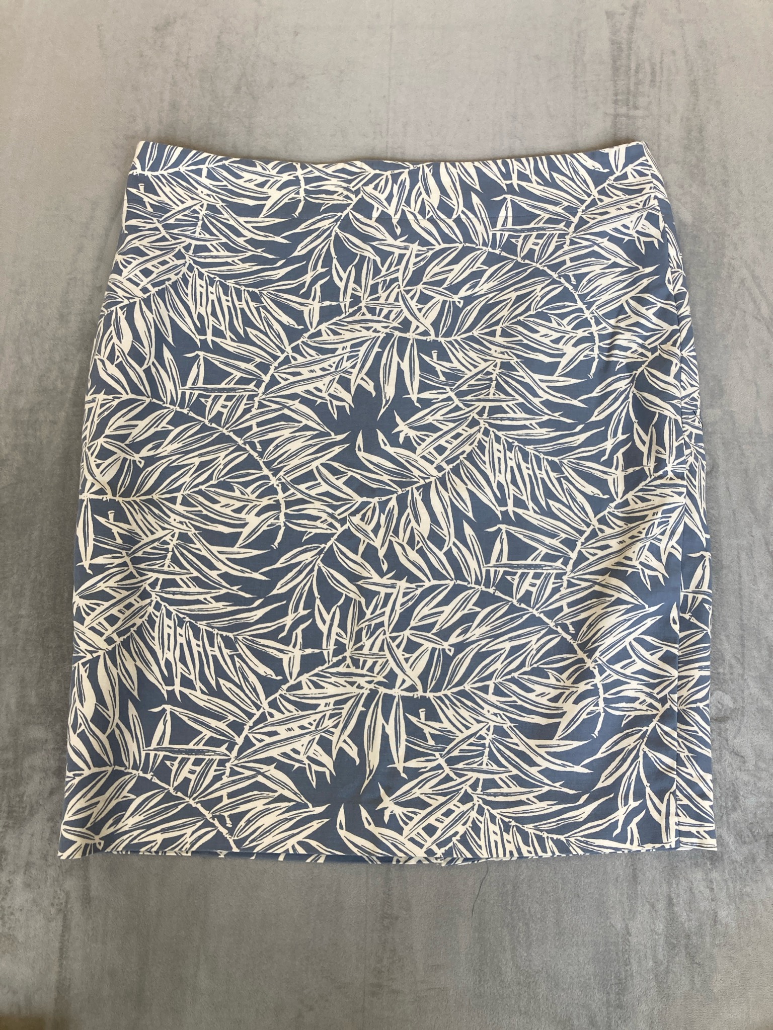 LOFT Blue Botanical Woven Pencil Skirt Size Size 14