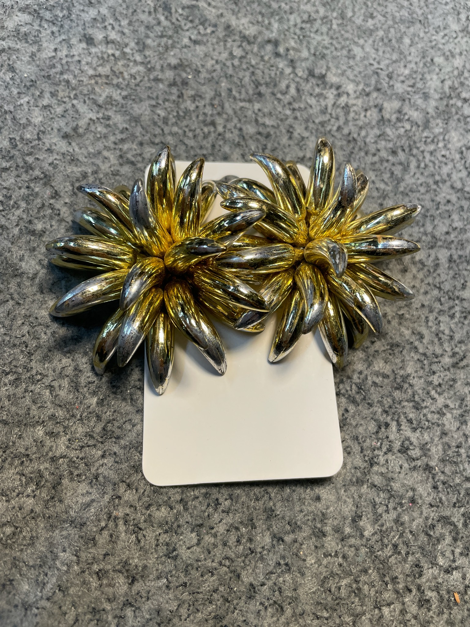 Vintage Gold Tone Starburst Clip-On Earrings