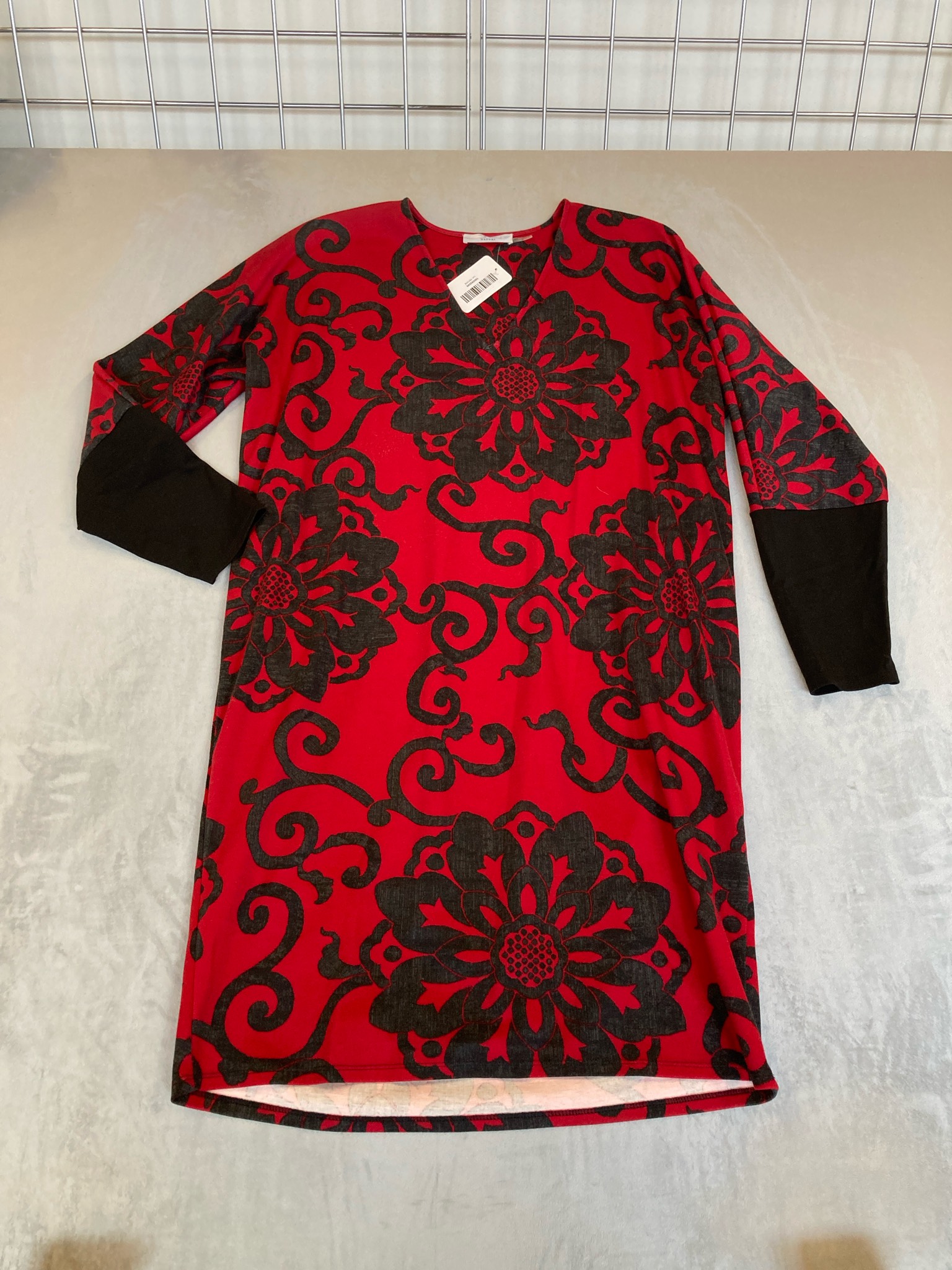 Natori Red Black Floral Knit Tunic Top Size M