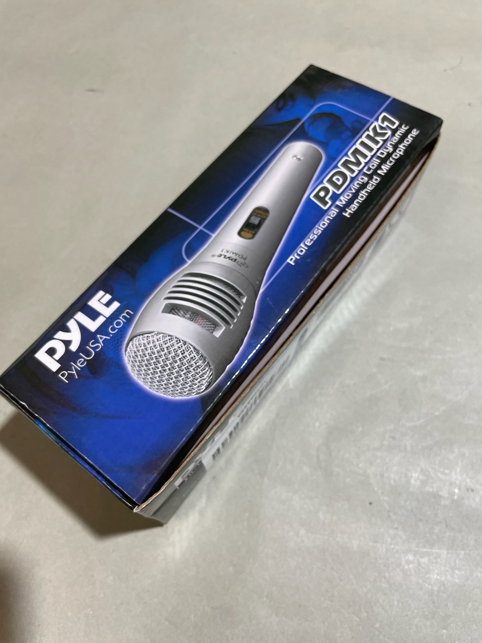 Pyle Silver Black Wired Dynamic Microphone