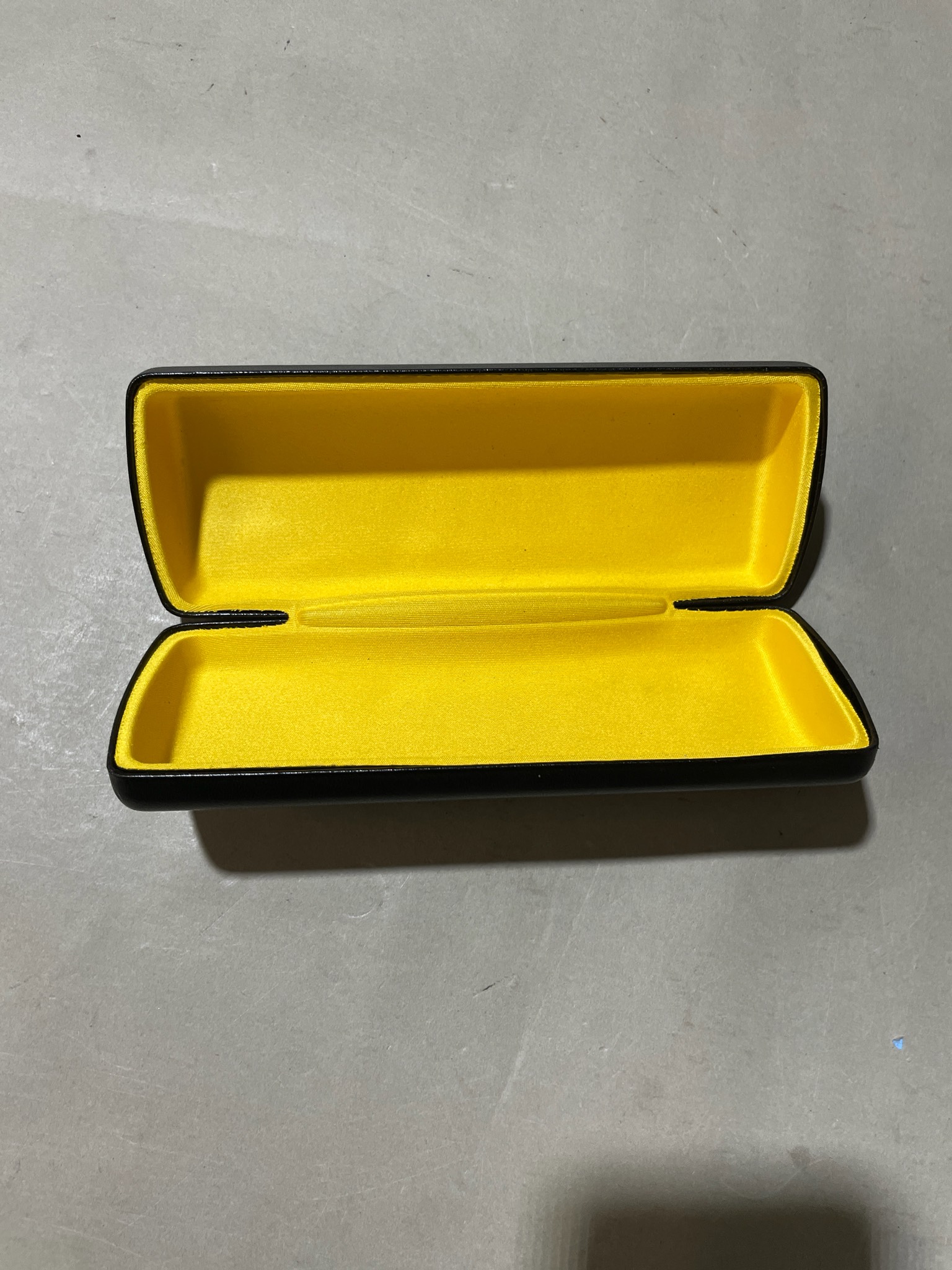 Clearly Black Hard Clamshell Glasses Case