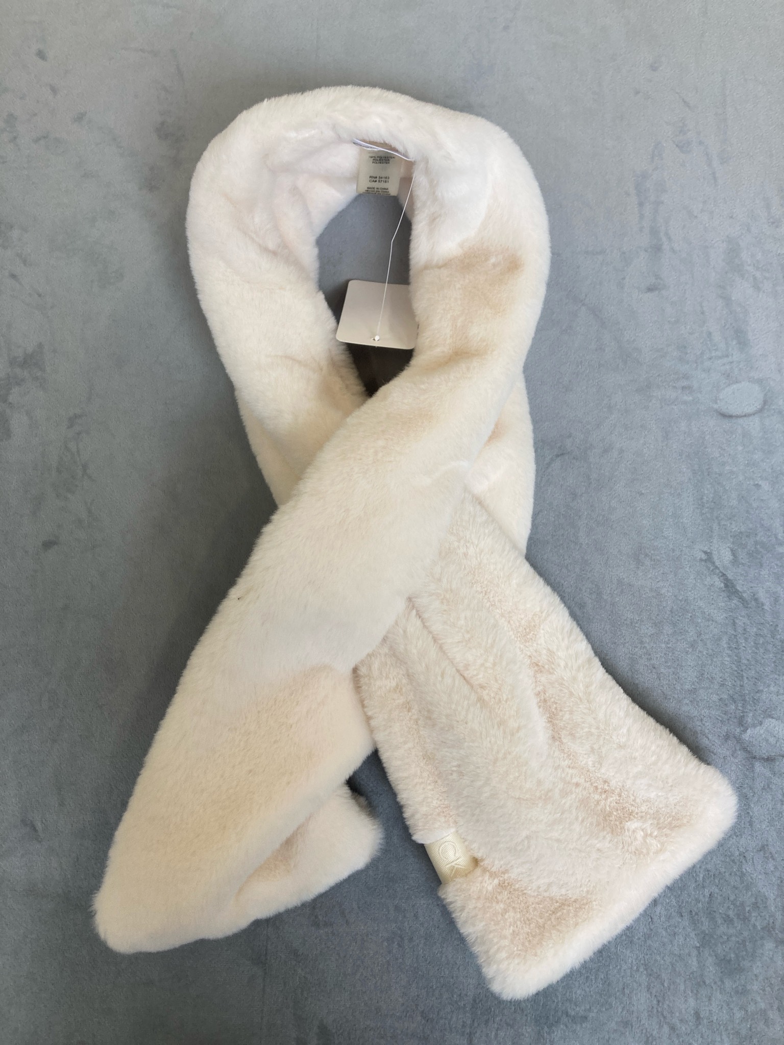 Calvin Klein Cream Faux-Fur Loop Scarf