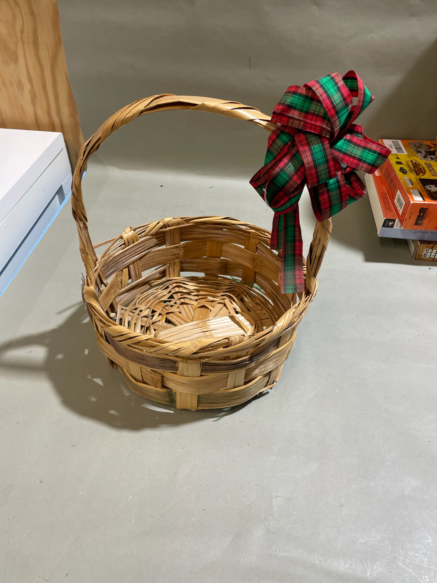 Natural Woven Handled Basket