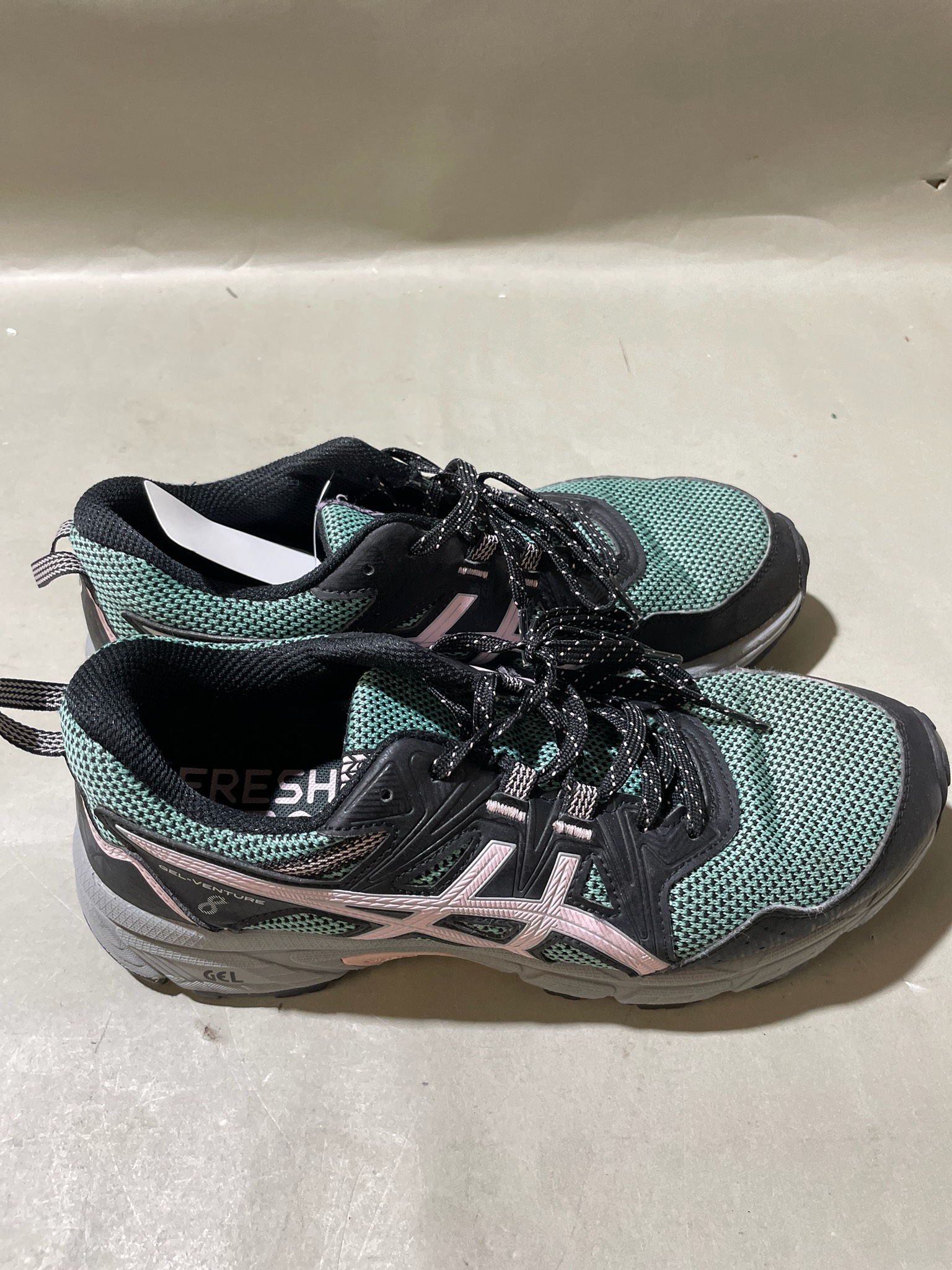 New Balance Black Teal Running Shoes