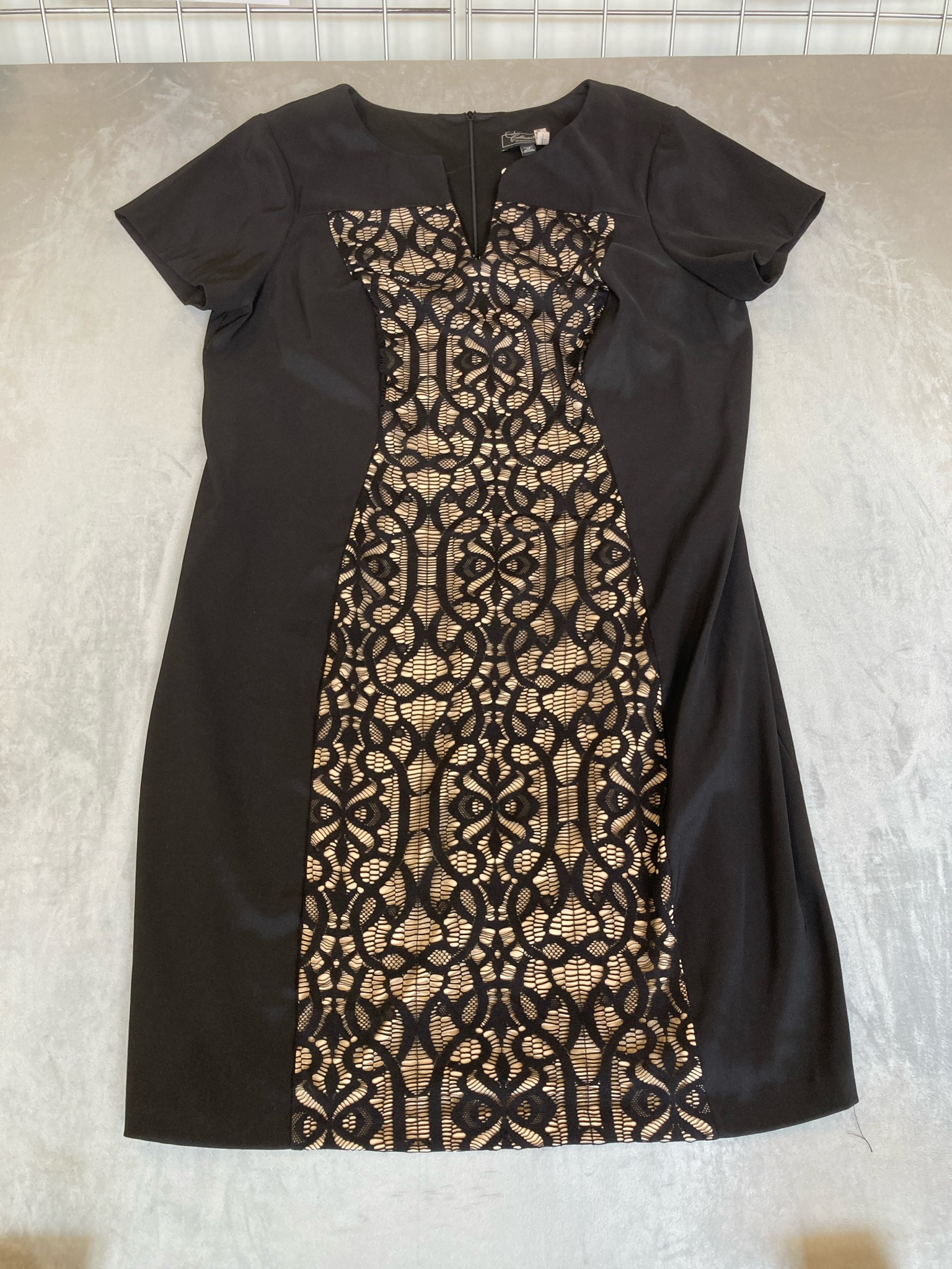 dressbarn Black Ornate Panel Short Sleeve Dress Size 20