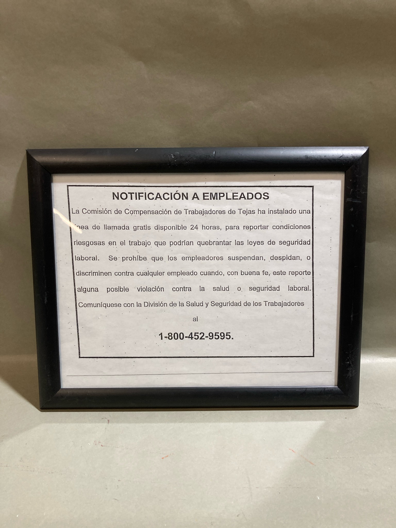 Black Spanish Workplace Notice Frame