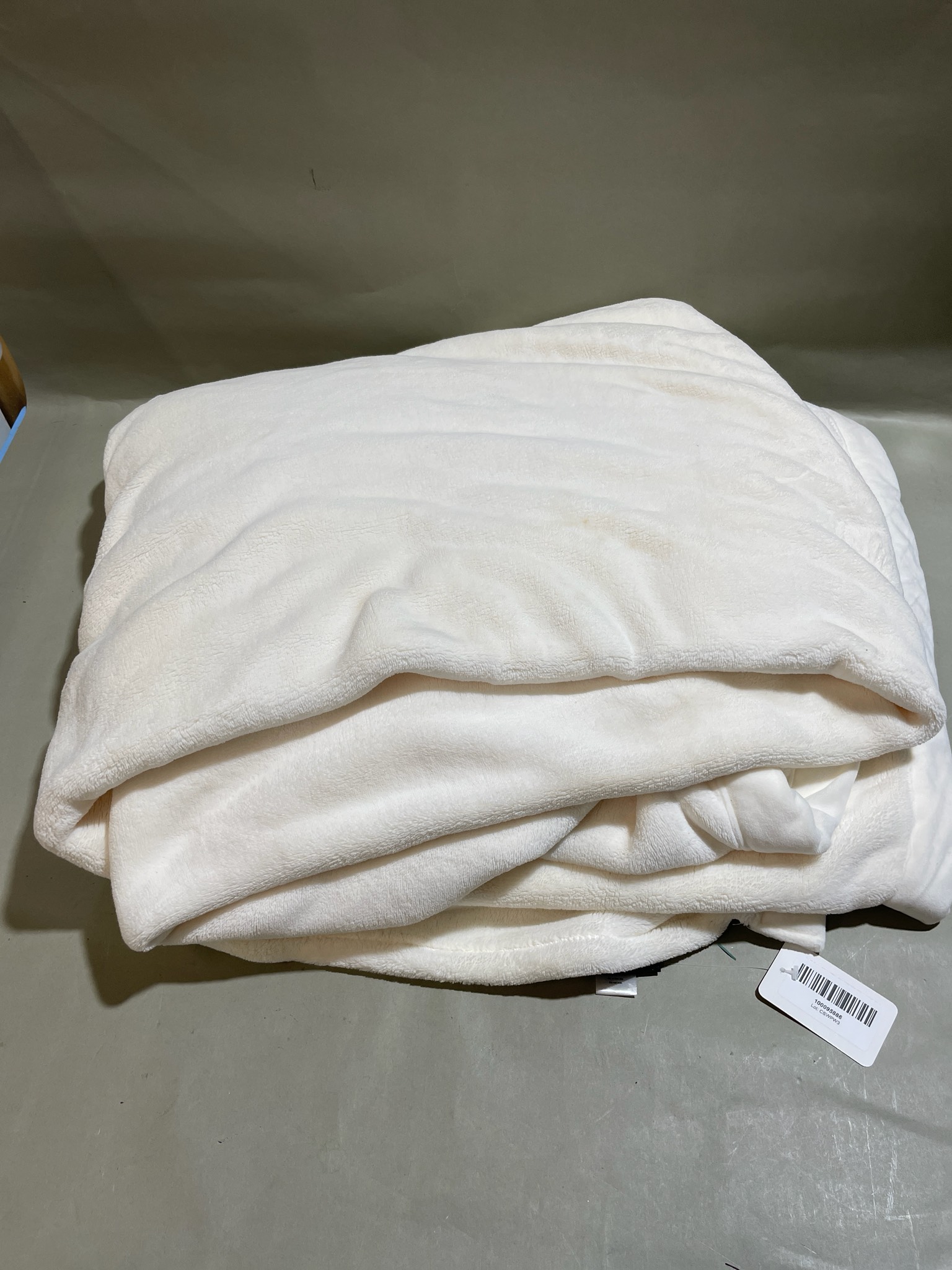 Ivory Plush Throw