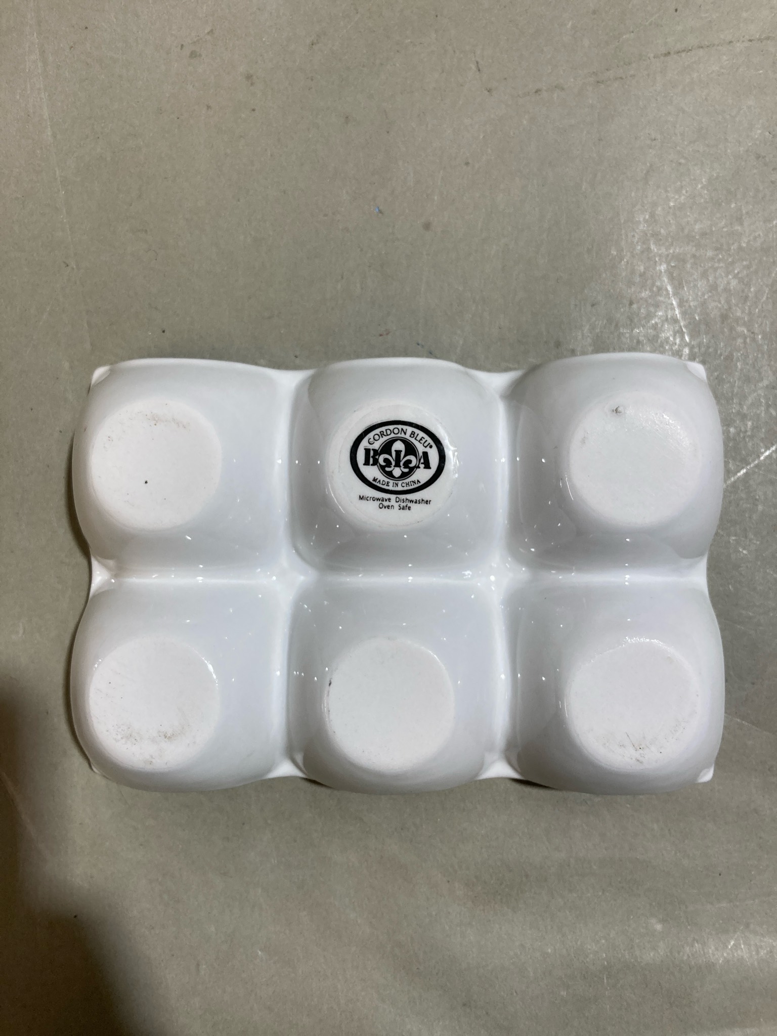 White Ceramic Six Cup Egg Holder