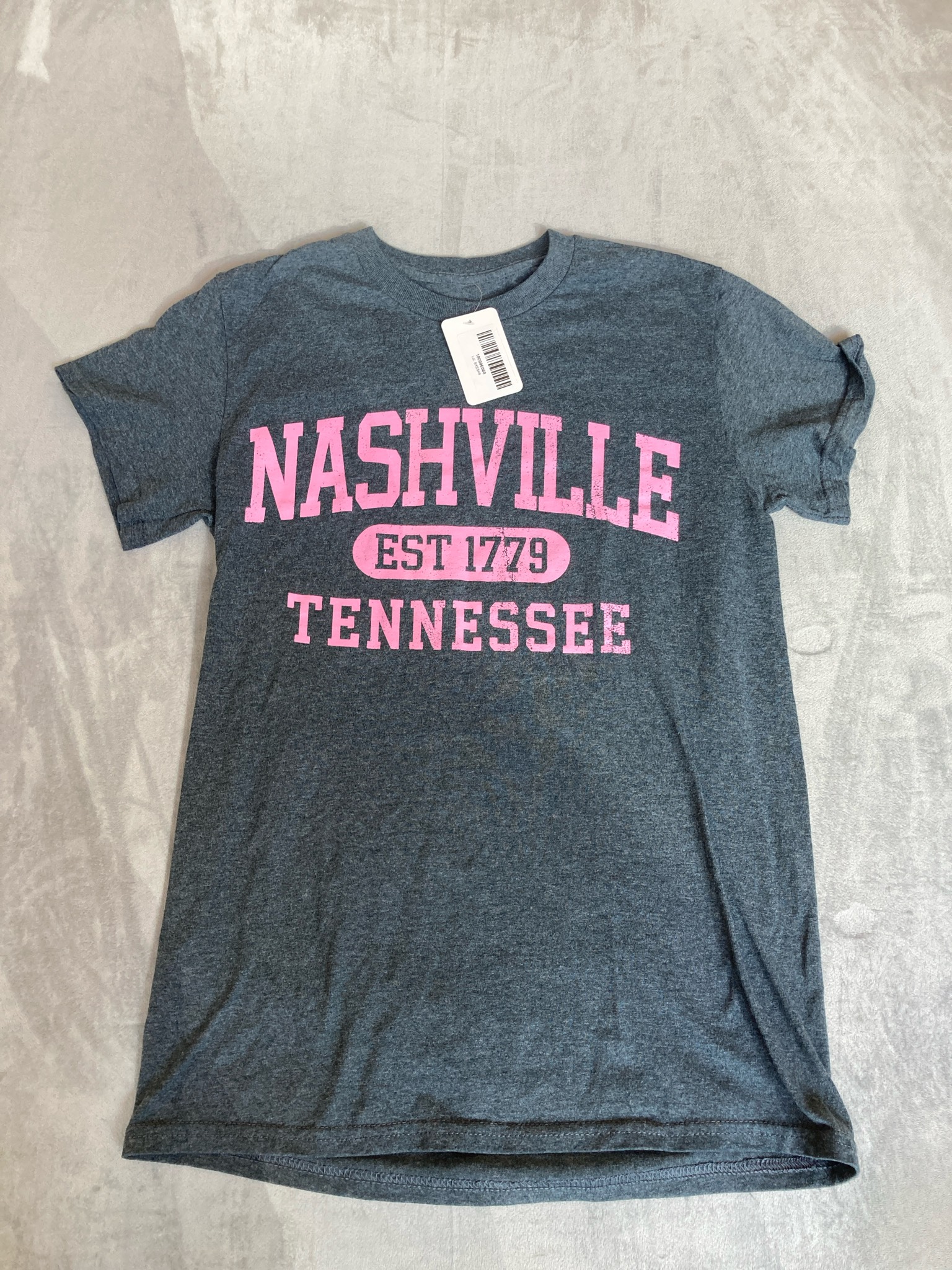 Charcoal Gray Graphic T-Shirt Size Small