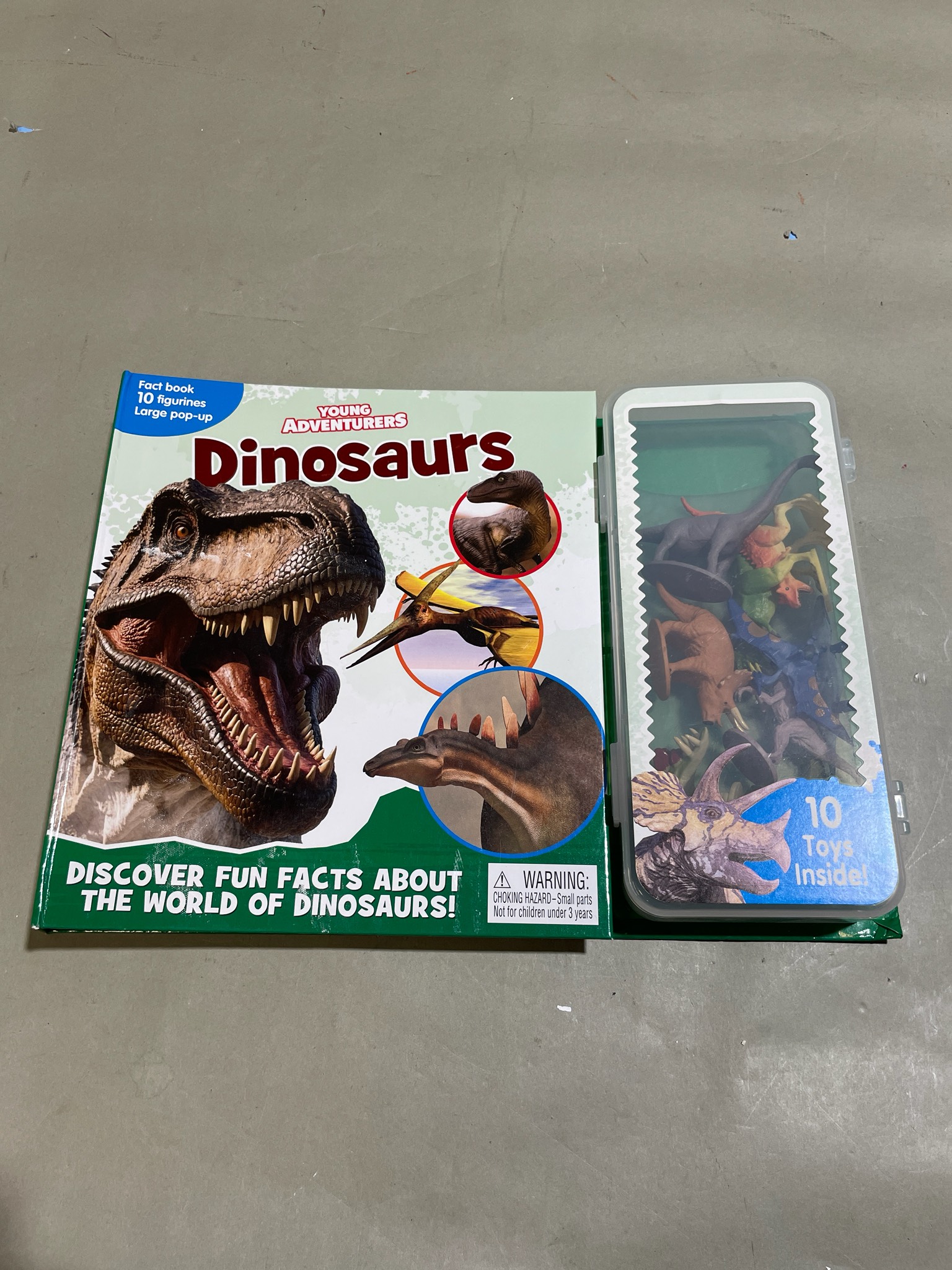 Young Adventurers Green Dinosaur Fact Book with Toys