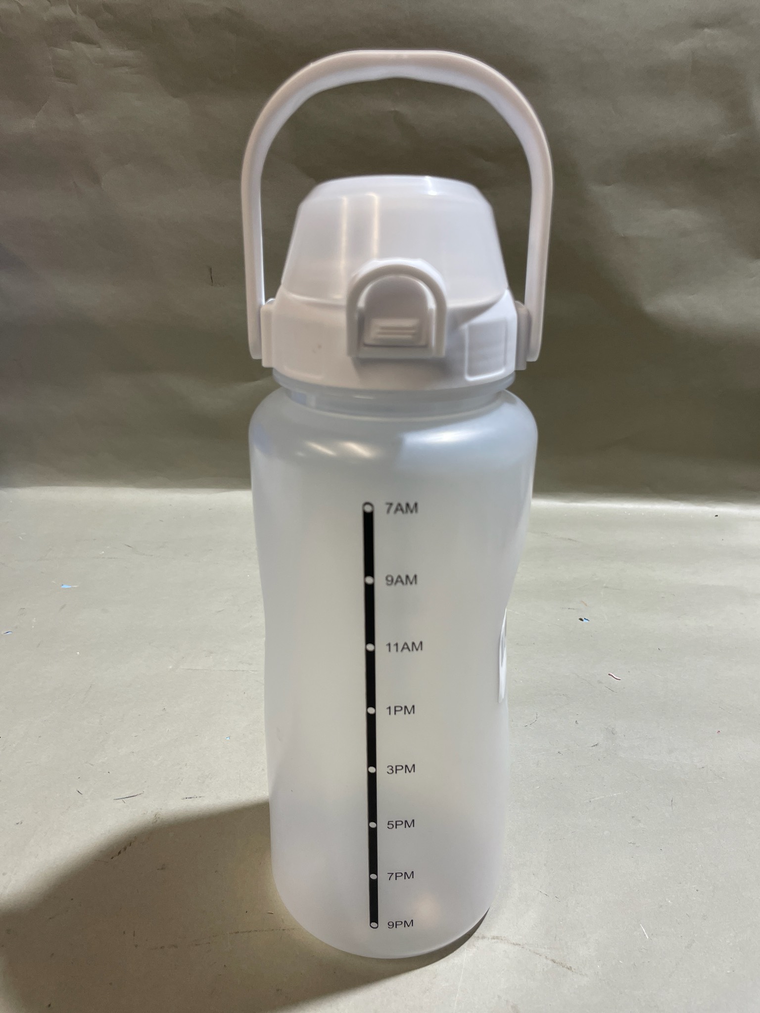 White 64 Oz Time Marked Water Bottle Size 2000 mL / 64 oz