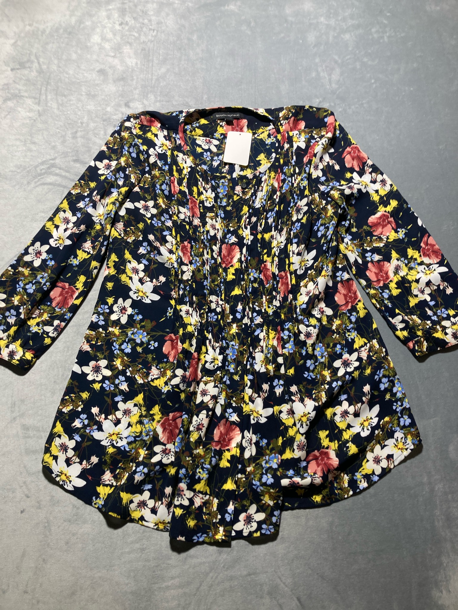 Banana Republic Navy Floral Long Sleeve Blouse Size S