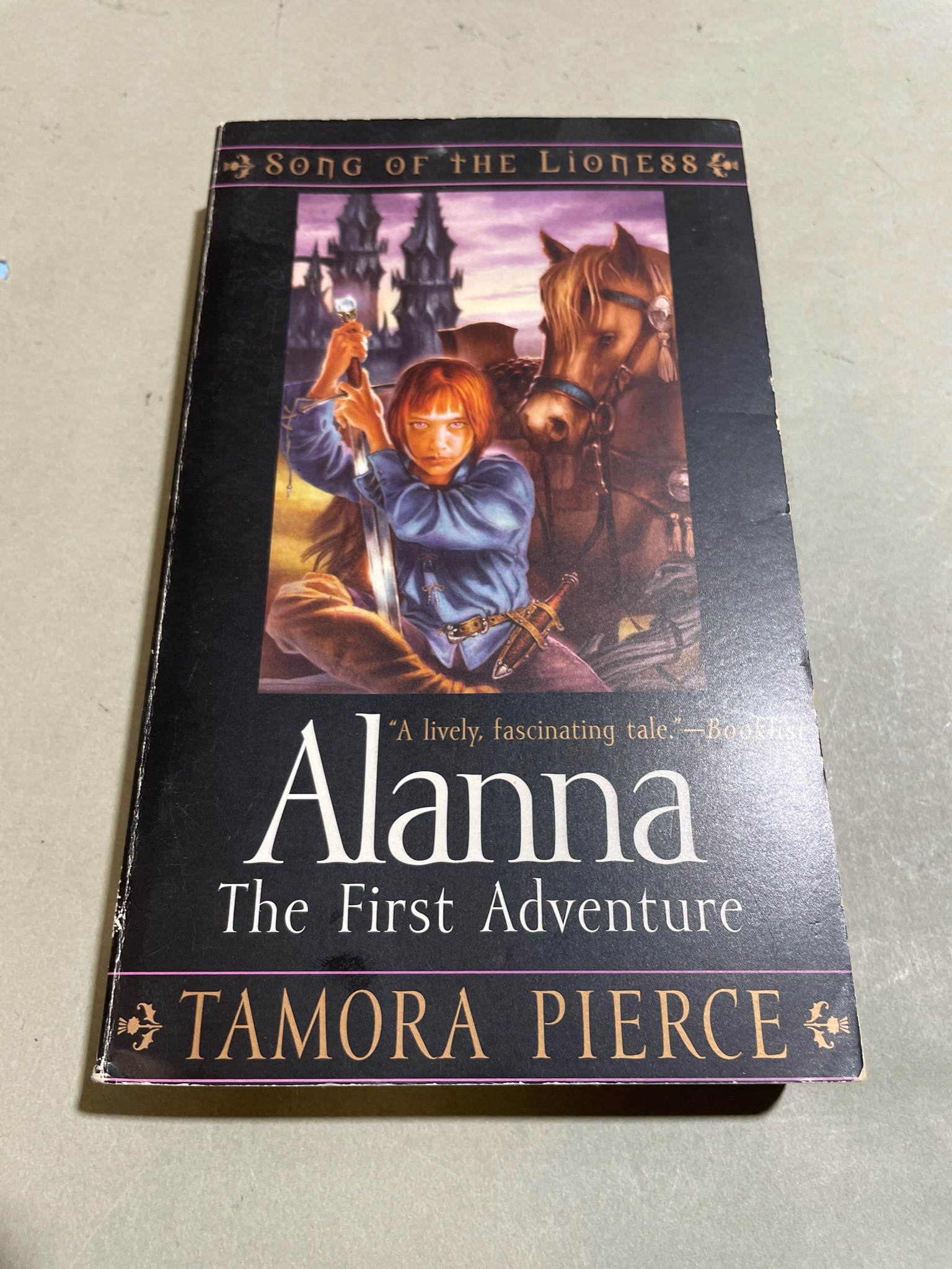 Tamora Pierce Alanna The First Adventure Fantasy Novel