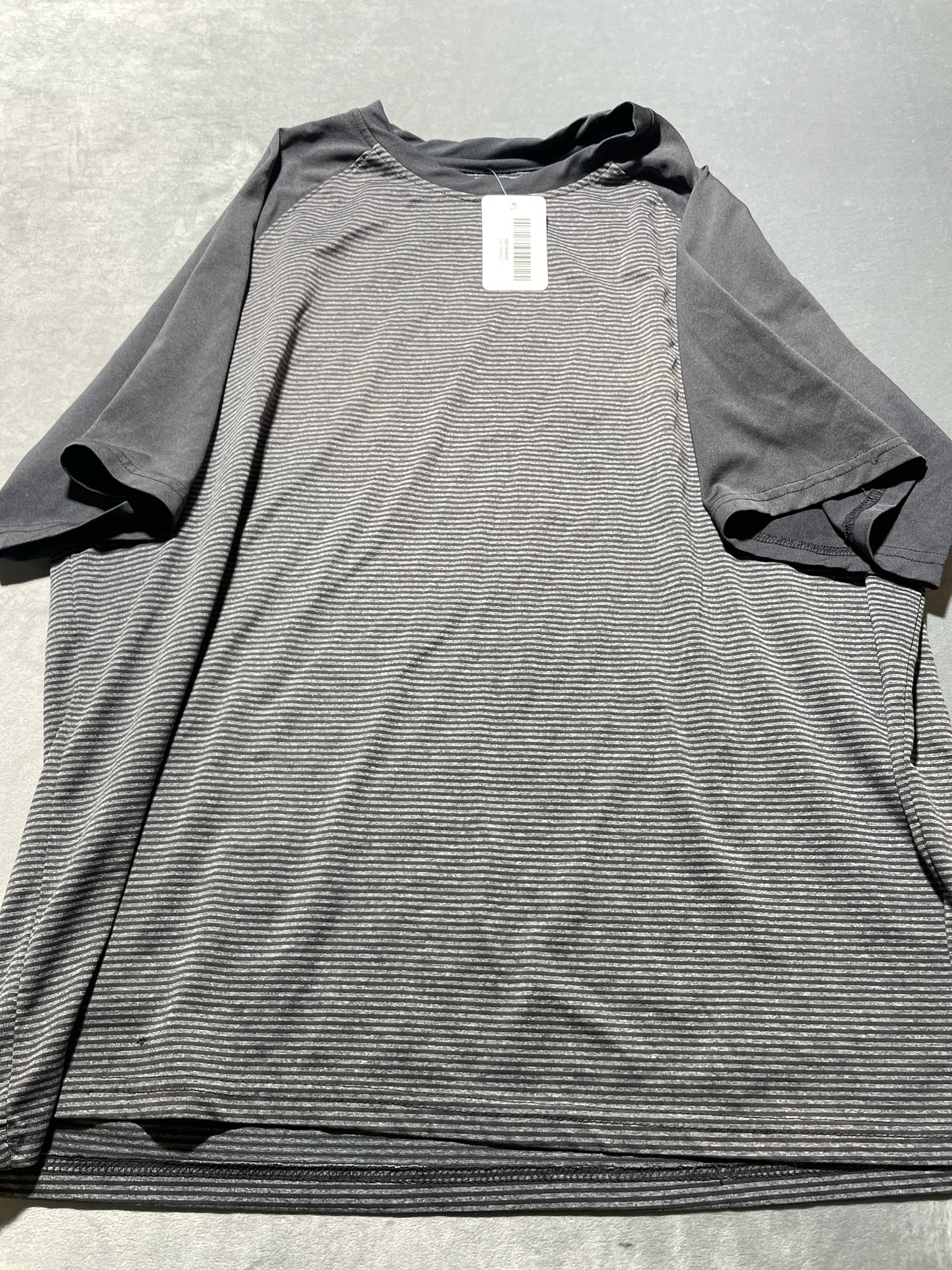Gray Striped Polyester Short Sleeve Shirt Size Large