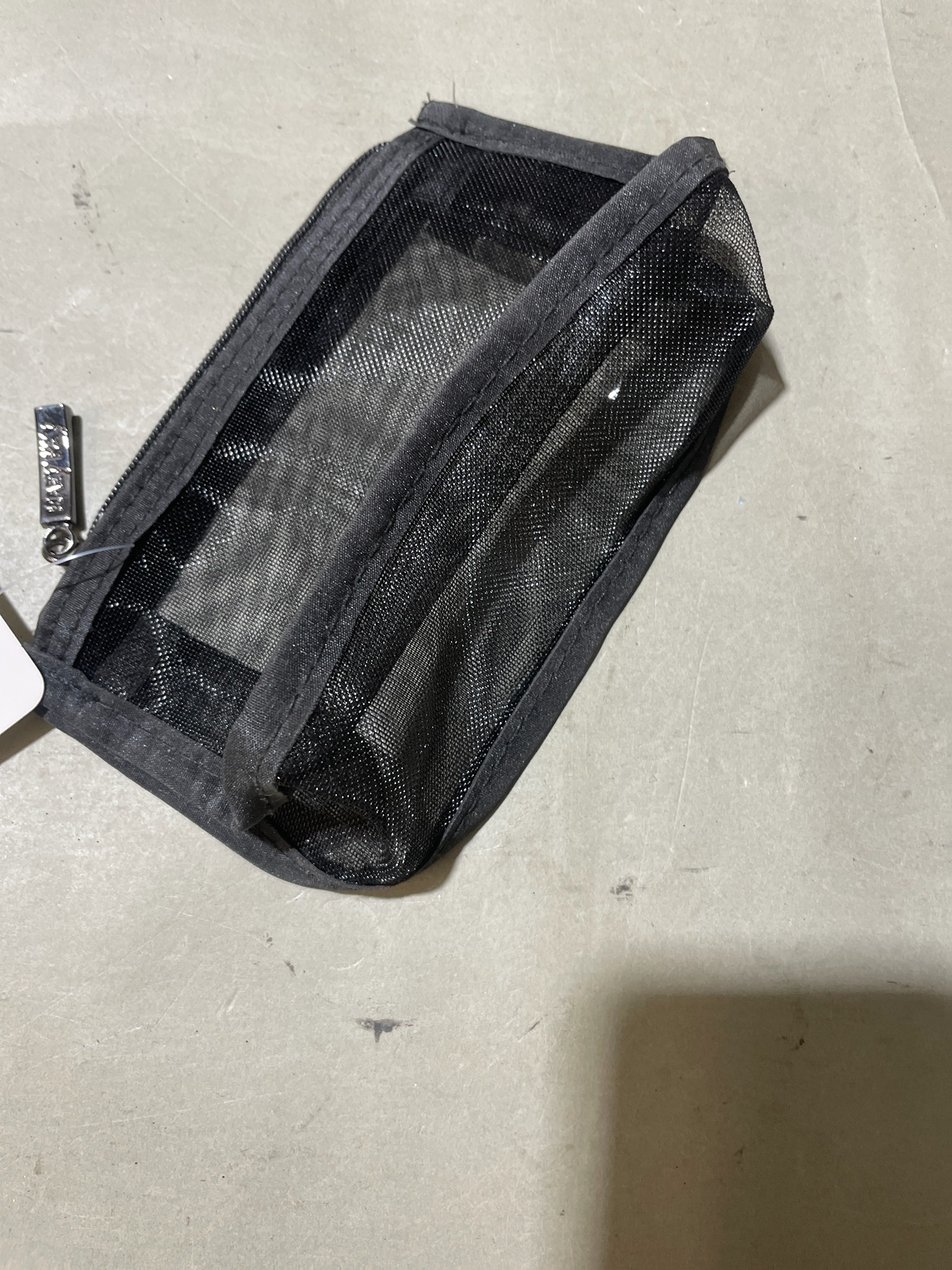 Black Mesh Zipper Pouch