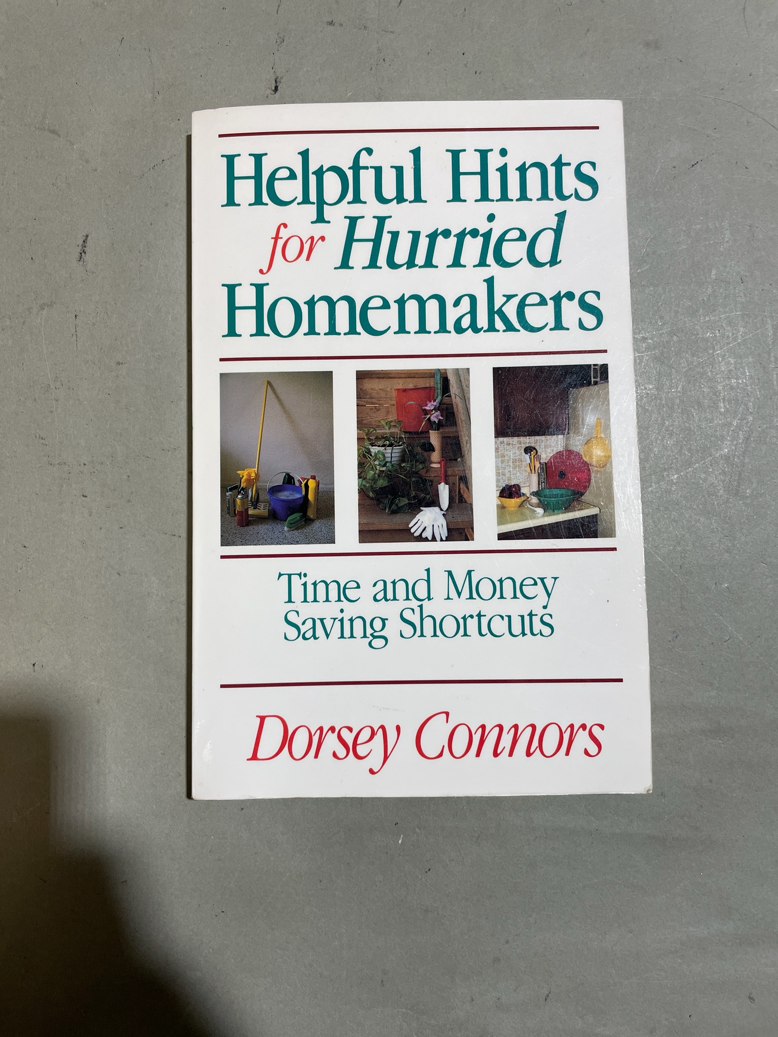 Helpful Hints for Hurried Homemakers Paperback