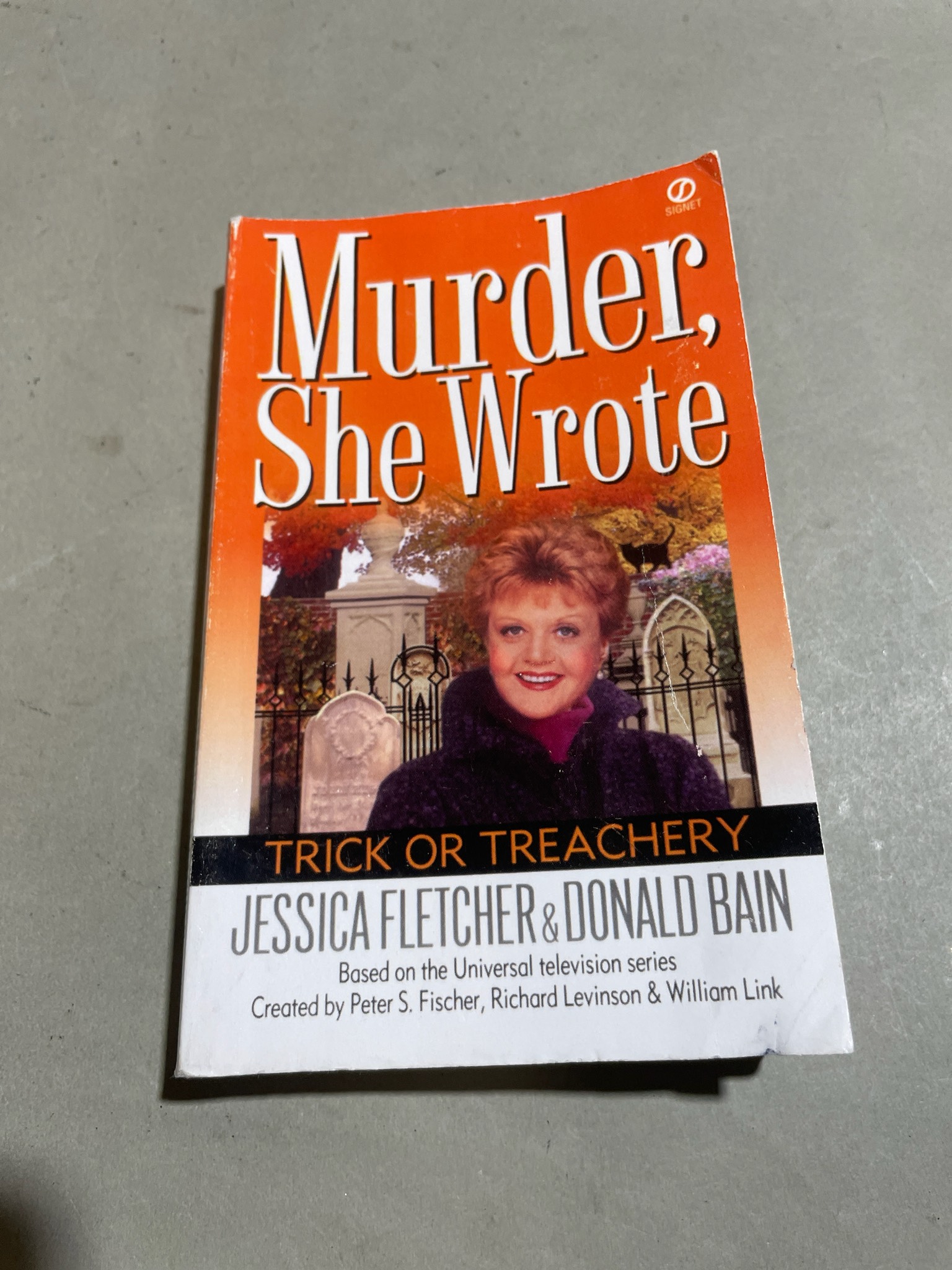 Penguin Murder She Wrote Trick or Treachery Paperback