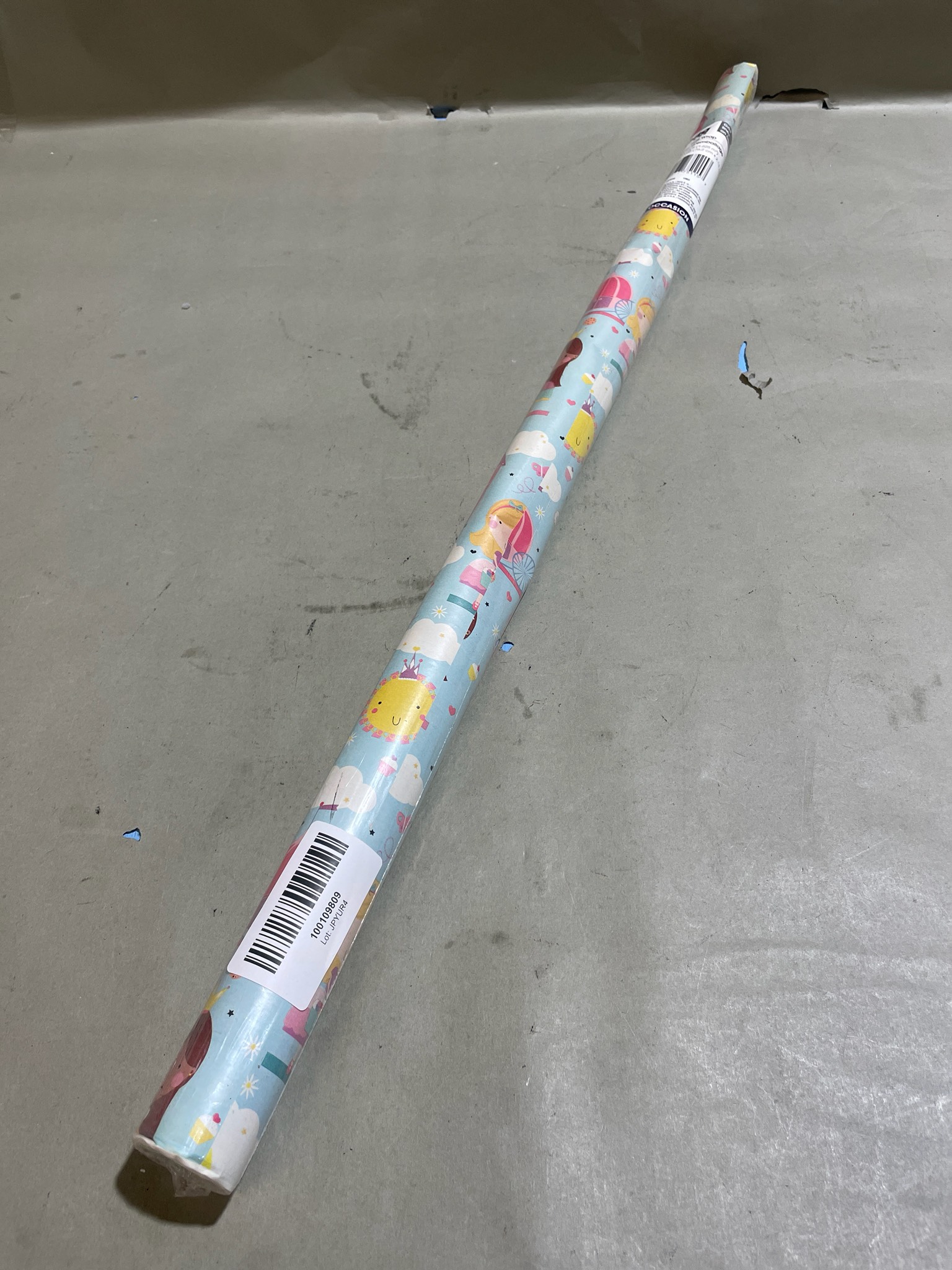 Voila Light Blue Glossy Gift Wrap Roll Size 17.5 sq ft