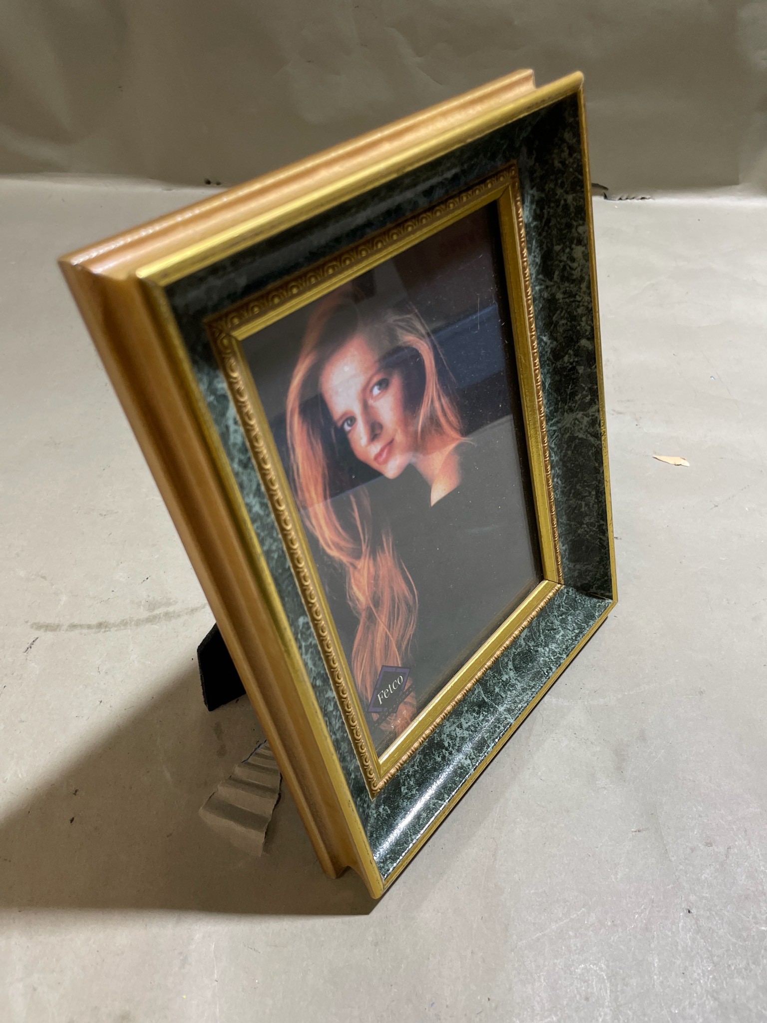 Fetco Dark Green Faux-Marble Gold-Trim Photo Frame Size 5 x 7