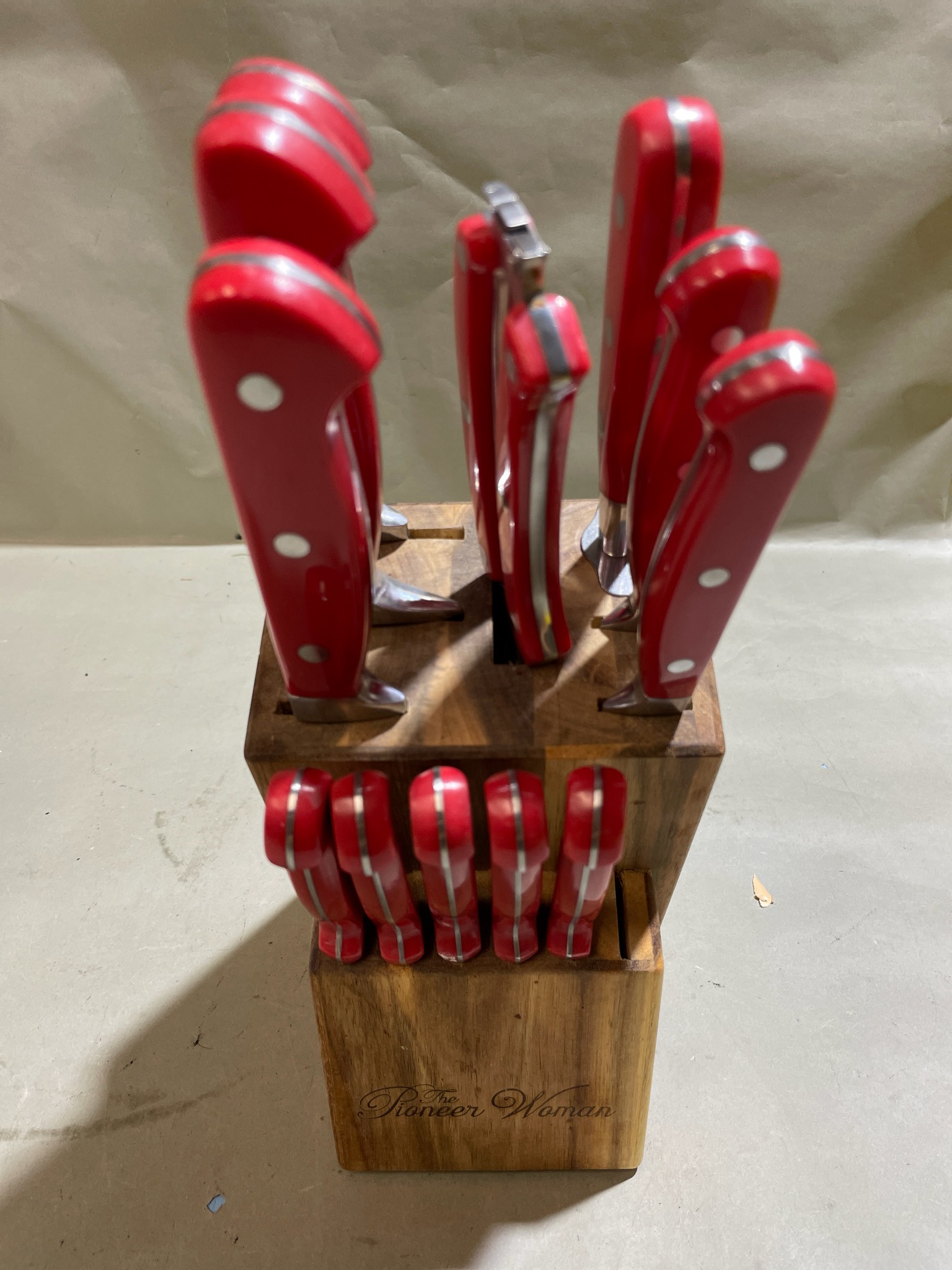 The Pioneer Woman Red Handle Knife Block Set