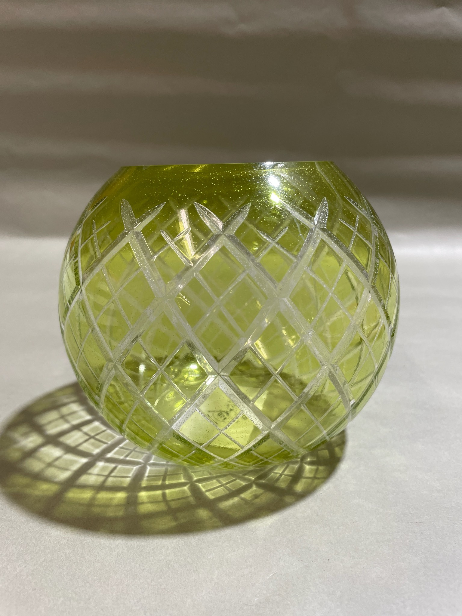 Green Glass Diamond Lattice Vase