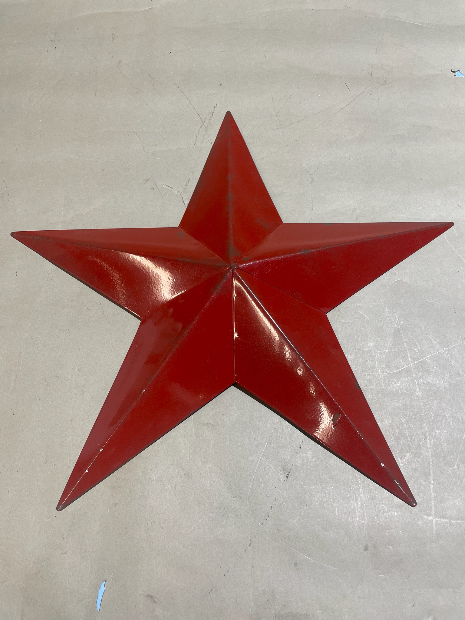 Red Faceted Metal Star Wall Decor