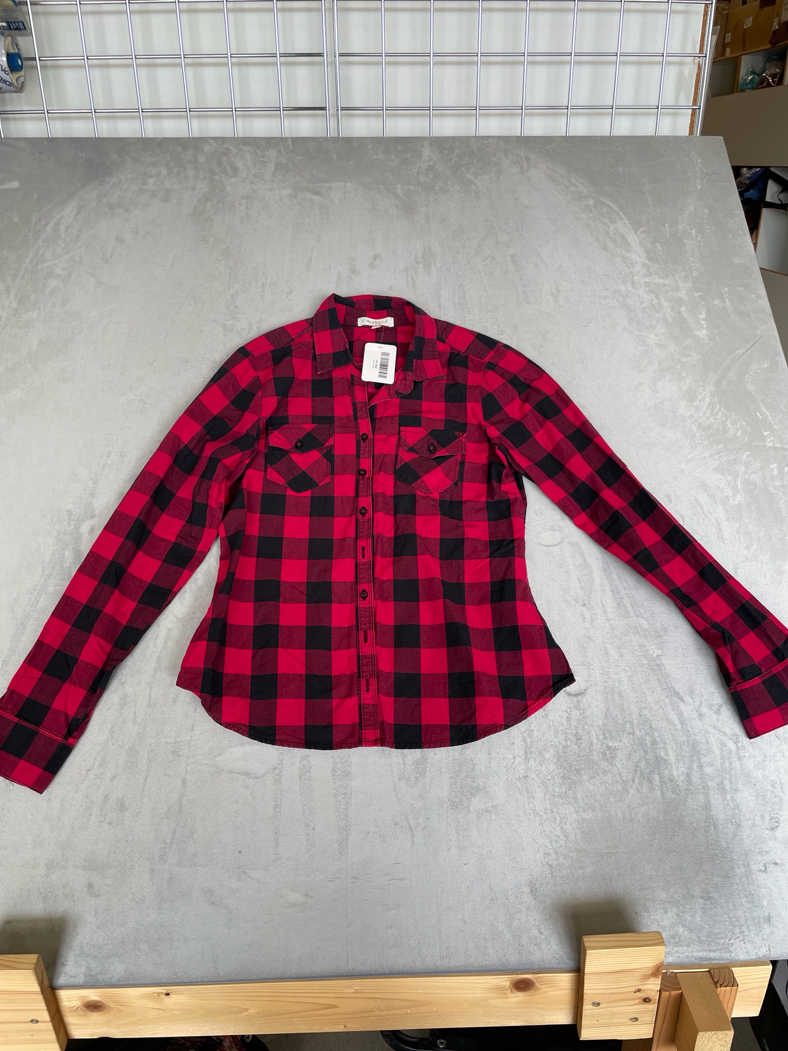 Love Fire Red and Black Plaid Long Sleeve Shirt Size M