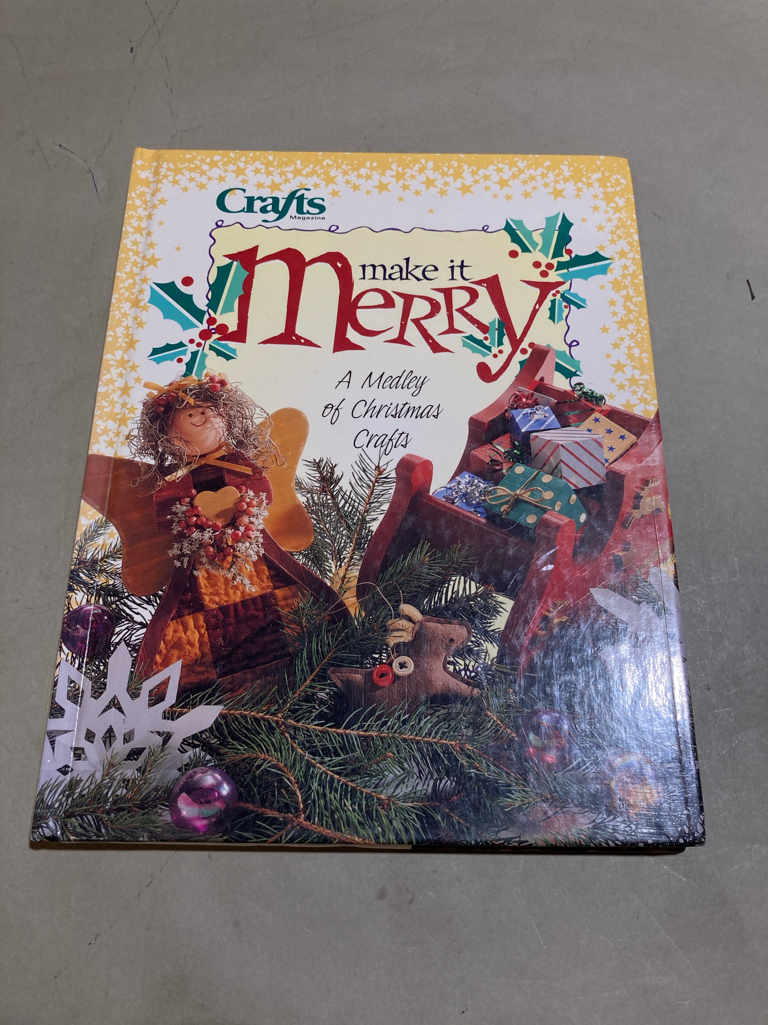 Crafts Make It Merry Christmas Craft Book